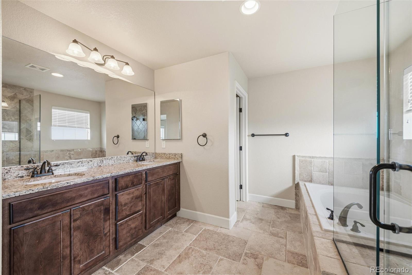 MLS Image #17 for 9763 w hinsdale lane,littleton, Colorado