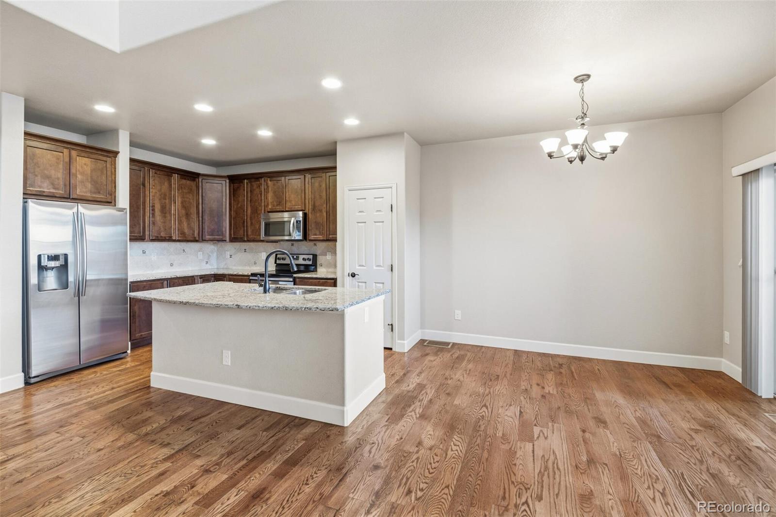 MLS Image #4 for 9763 w hinsdale lane,littleton, Colorado