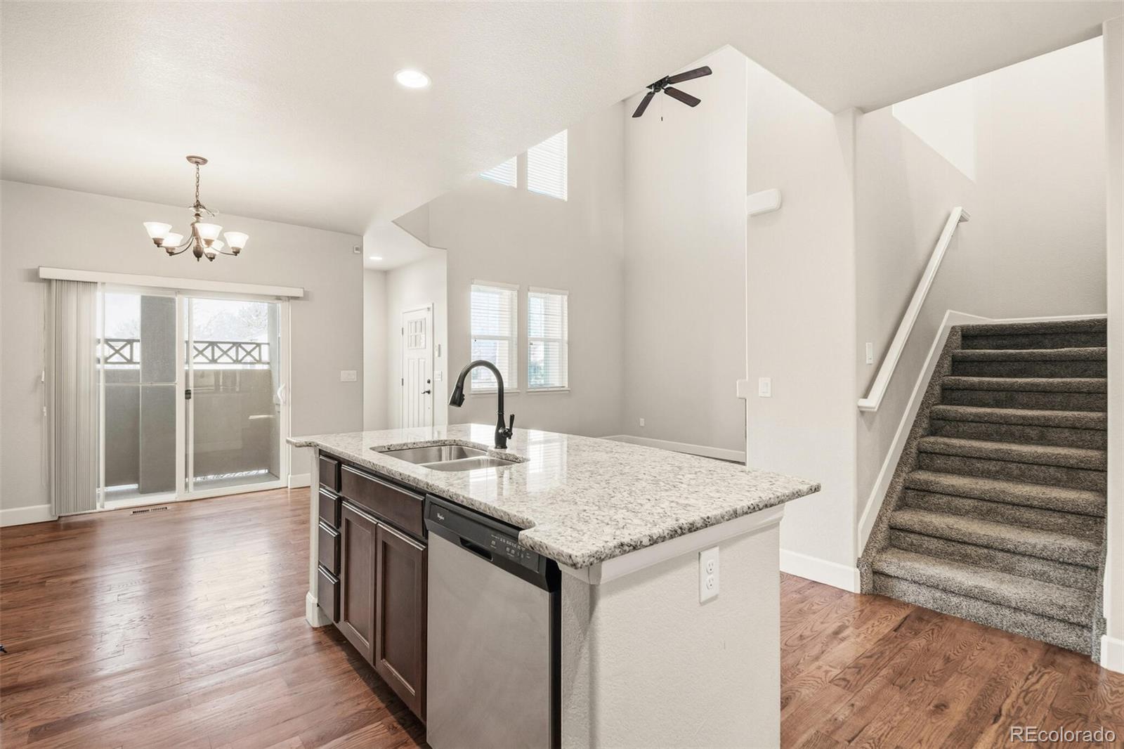 MLS Image #7 for 9763 w hinsdale lane,littleton, Colorado