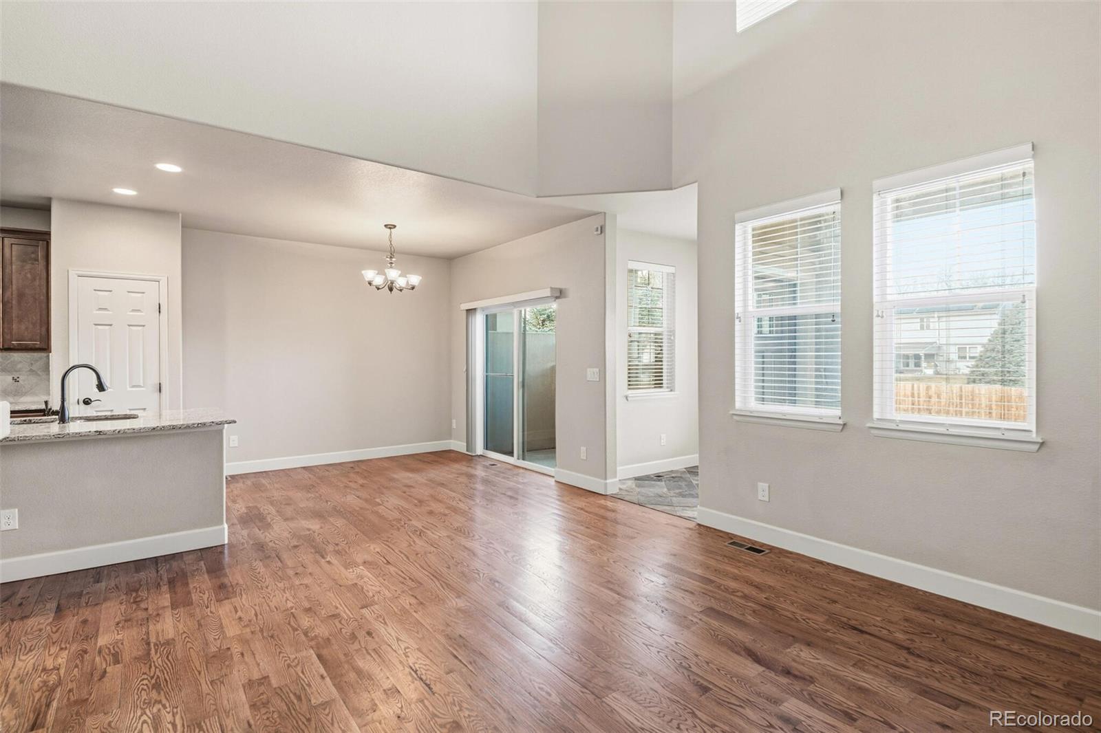 MLS Image #9 for 9763 w hinsdale lane,littleton, Colorado