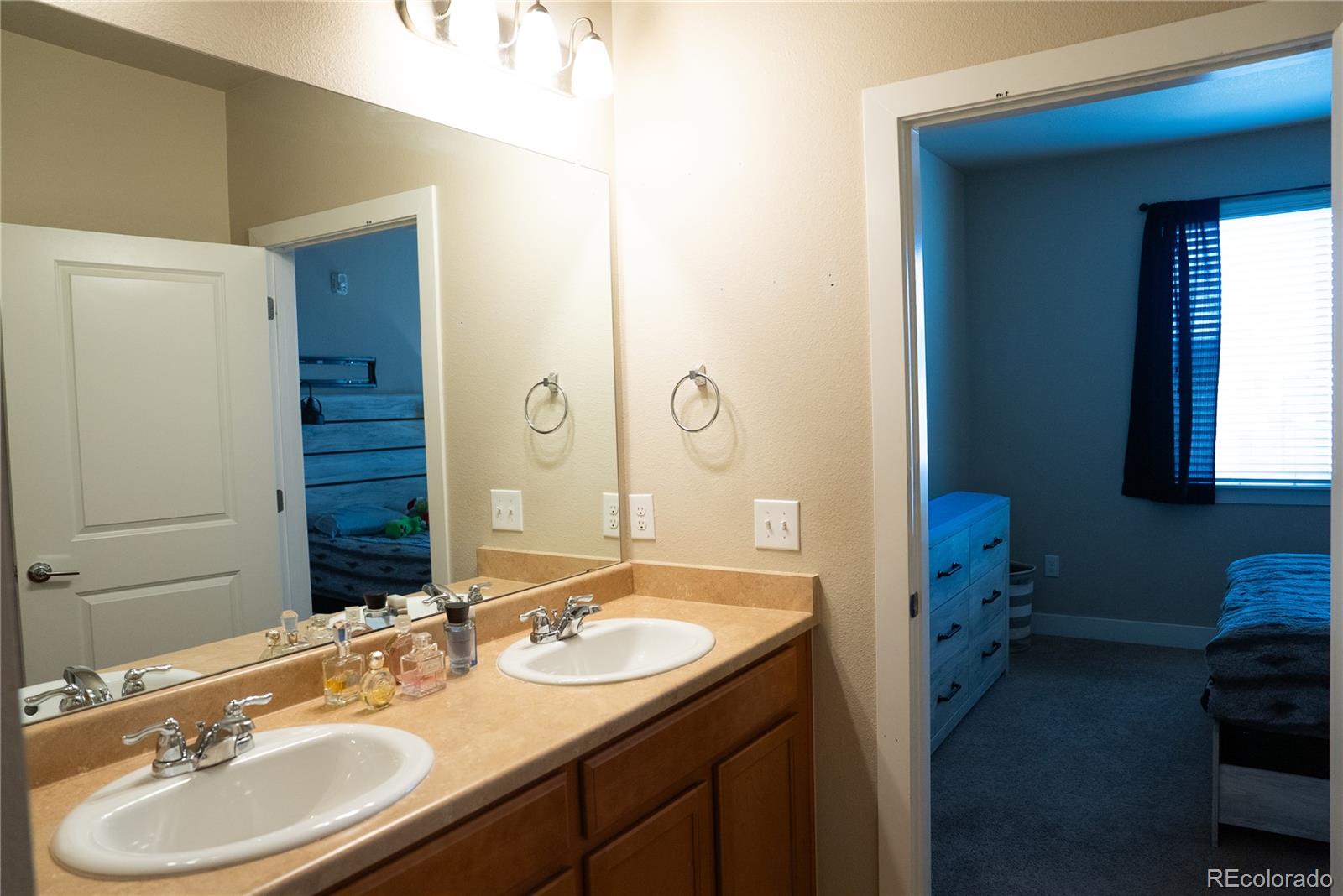 MLS Image #8 for 14341 e tennesse avenue,aurora, Colorado