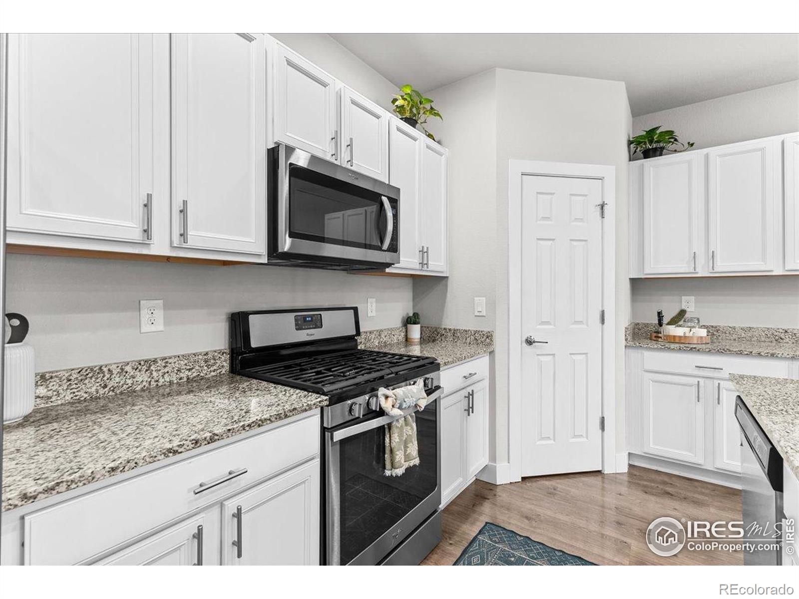MLS Image #9 for 4774  kittredge street ,denver, Colorado