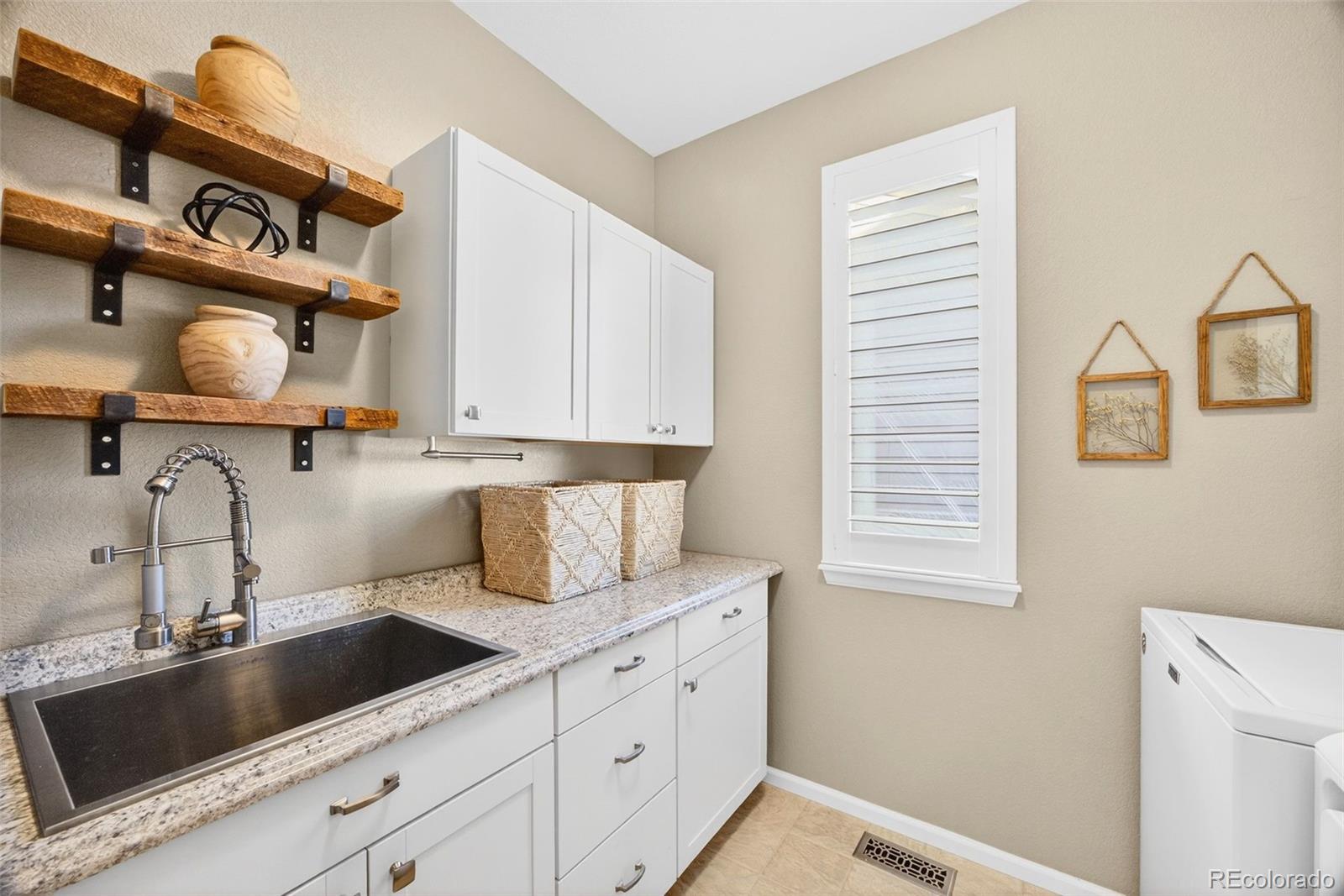 MLS Image #22 for 2884  echo lake drive,loveland, Colorado