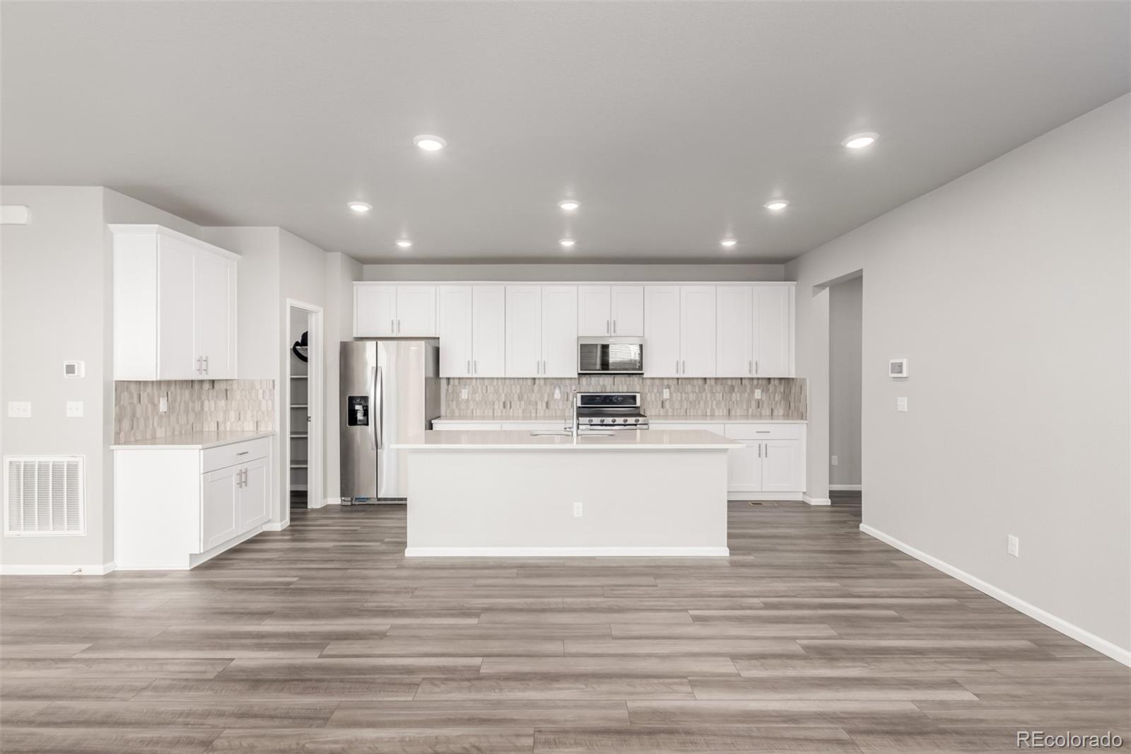 MLS Image #7 for 857  morning glory road,brighton, Colorado