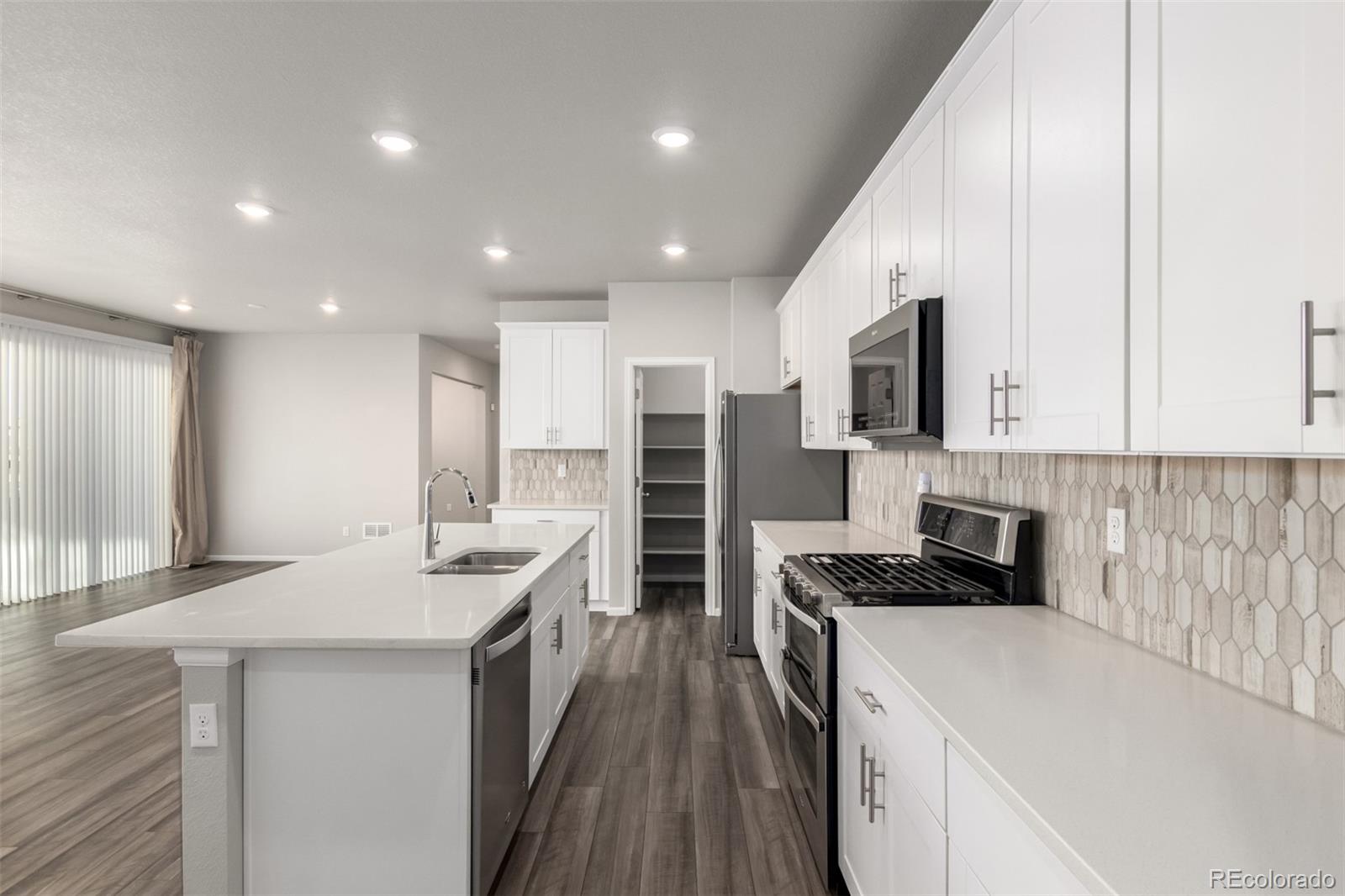 MLS Image #9 for 857  morning glory road,brighton, Colorado