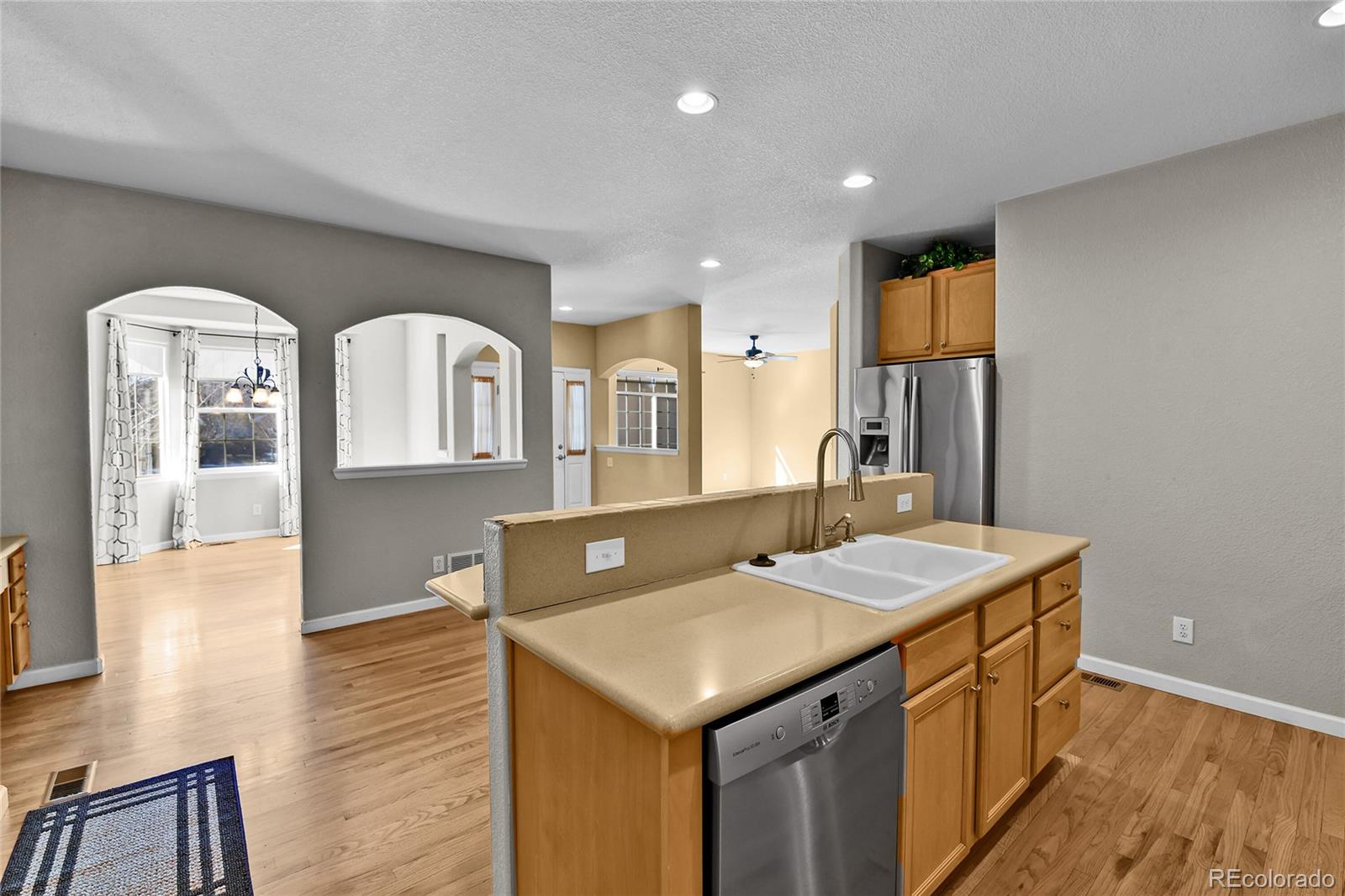 MLS Image #10 for 22448 e plymouth circle,aurora, Colorado