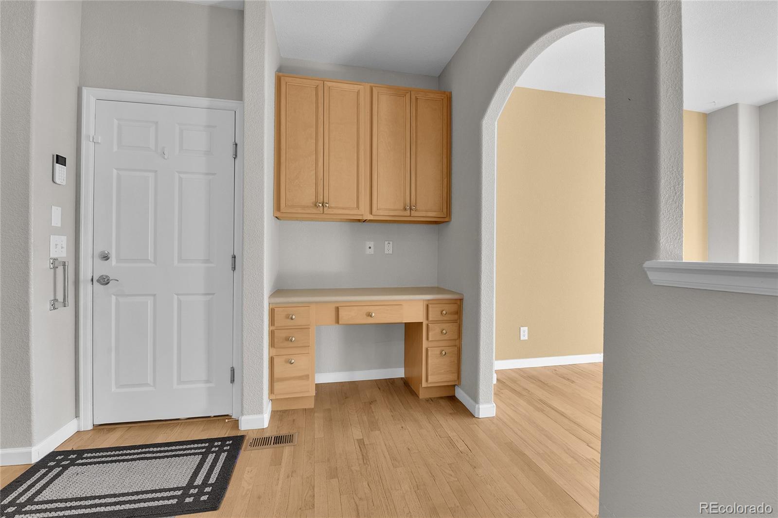 MLS Image #16 for 22448 e plymouth circle,aurora, Colorado