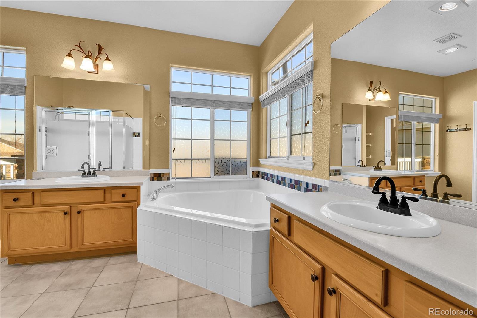 MLS Image #23 for 22448 e plymouth circle,aurora, Colorado