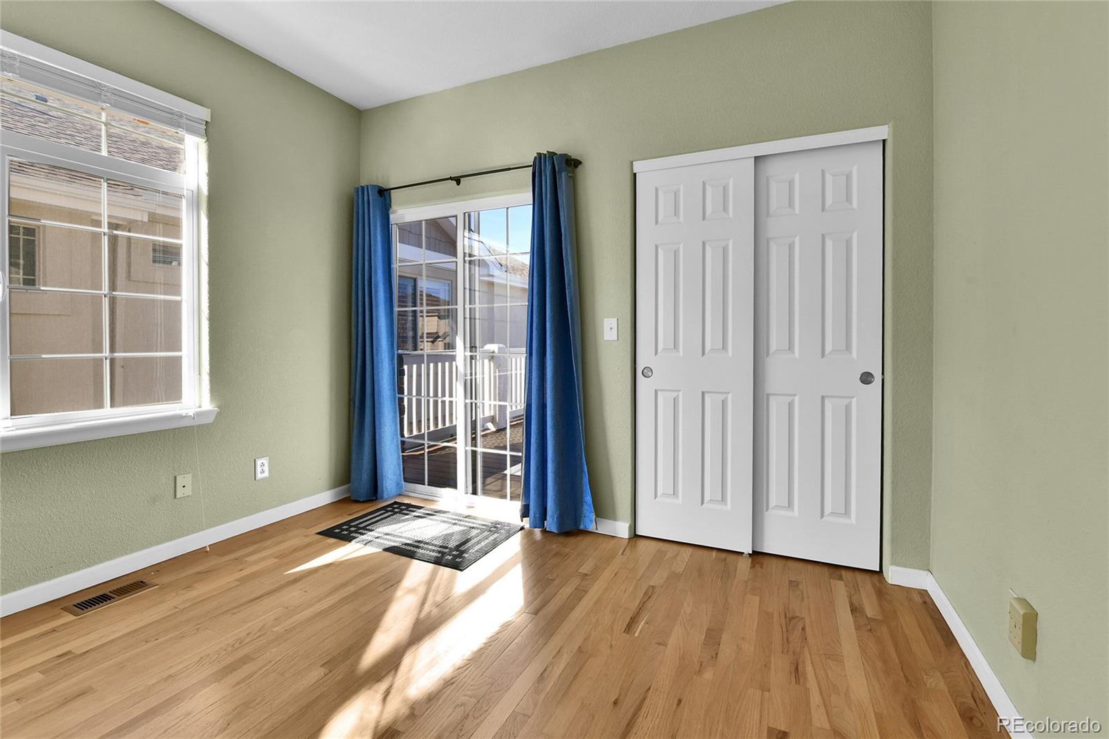MLS Image #31 for 22448 e plymouth circle,aurora, Colorado