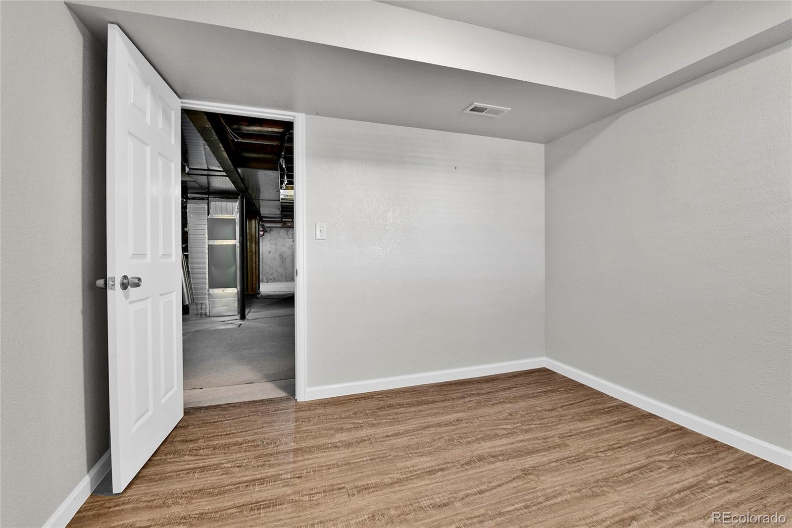 MLS Image #40 for 22448 e plymouth circle,aurora, Colorado
