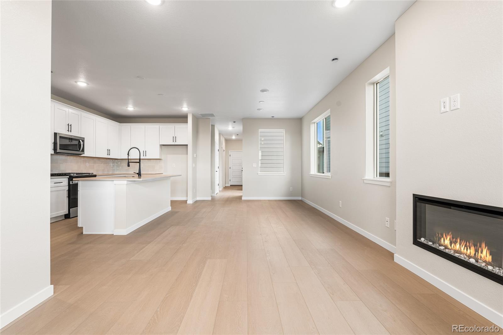 MLS Image #3 for 13182  barefoot lakes parkway,firestone, Colorado
