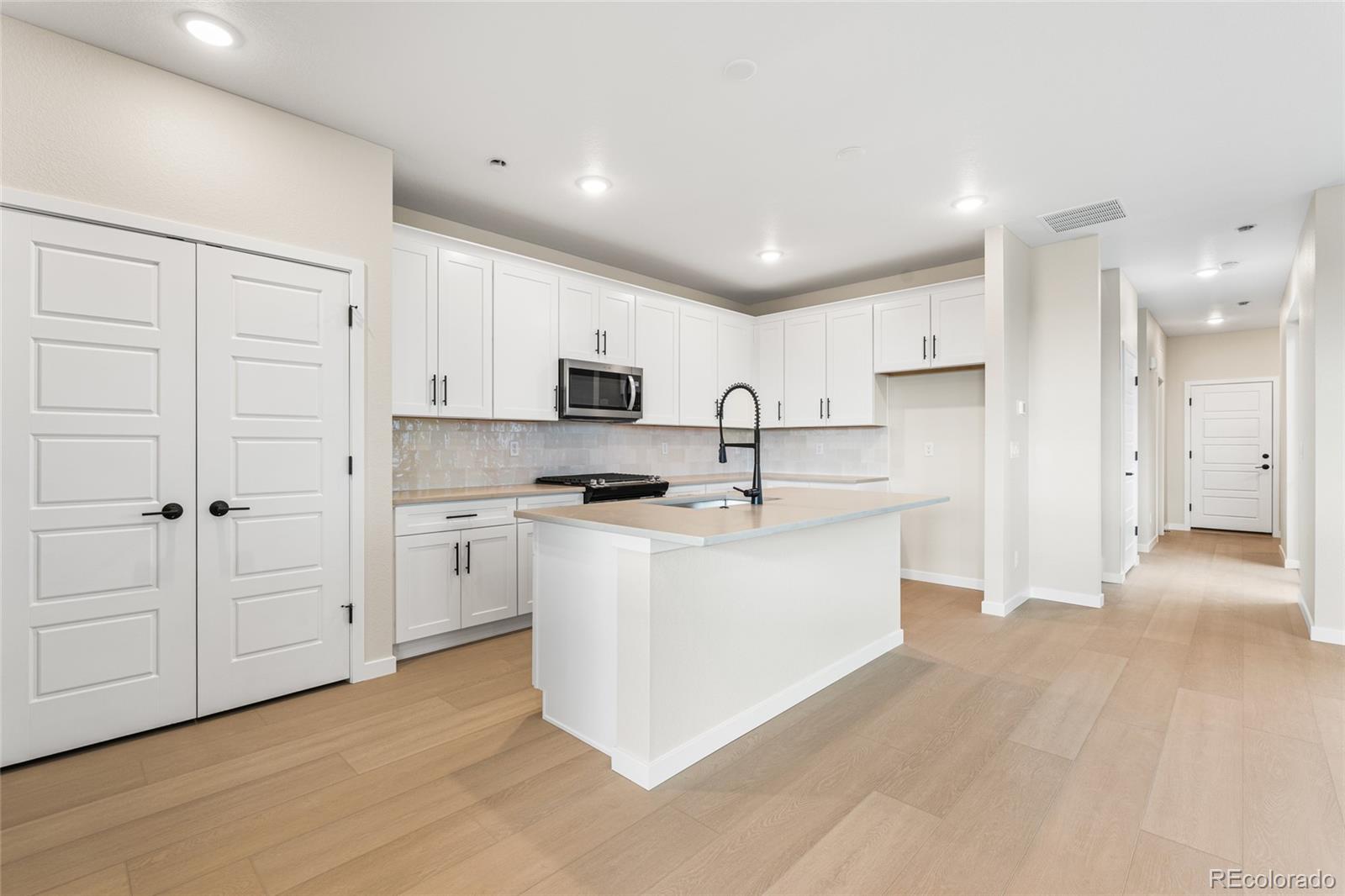 MLS Image #4 for 13182  barefoot lakes parkway,firestone, Colorado