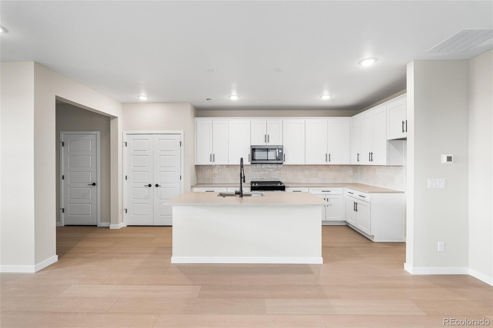 MLS Image #6 for 13182  barefoot lakes parkway,firestone, Colorado