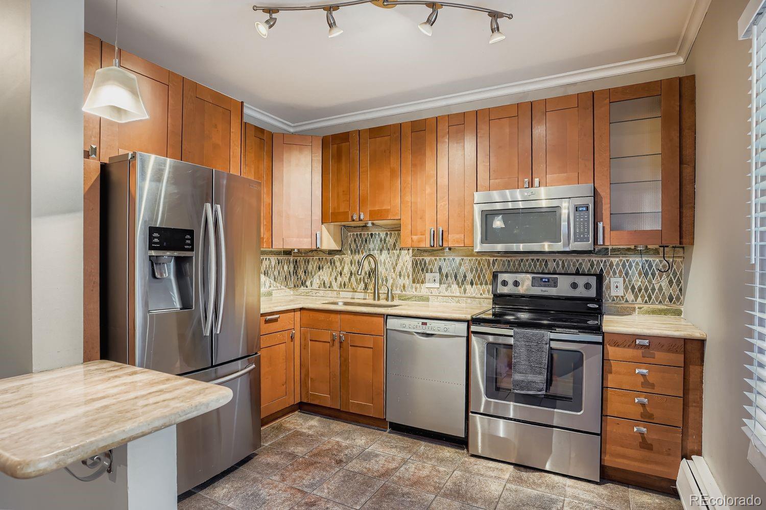MLS Image #4 for 960 n sherman street 1b,denver, Colorado