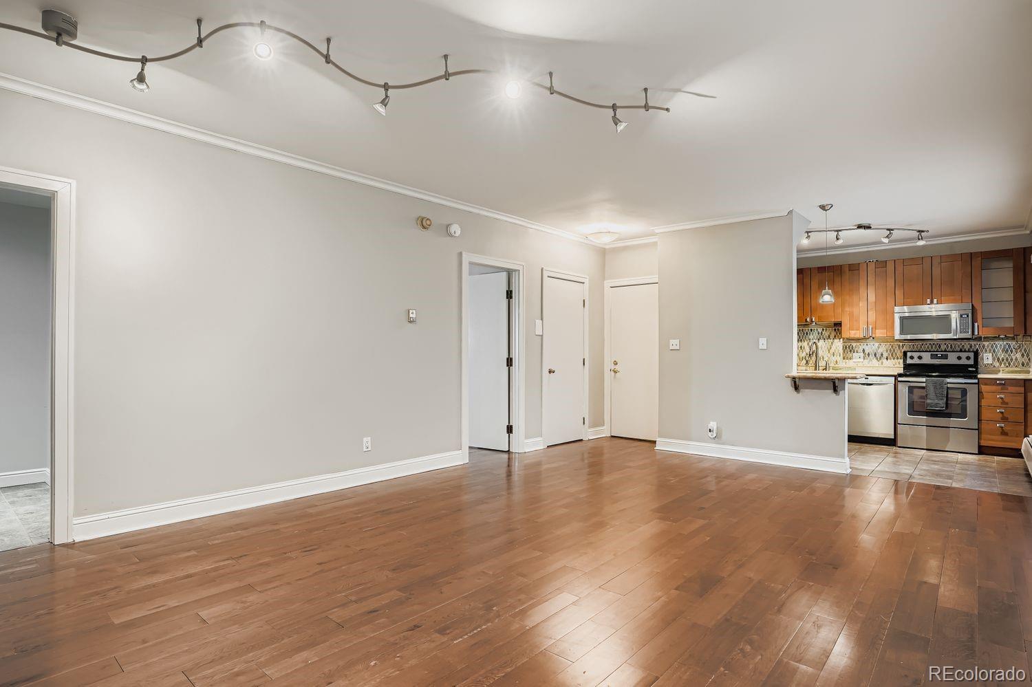 MLS Image #7 for 960 n sherman street 1b,denver, Colorado