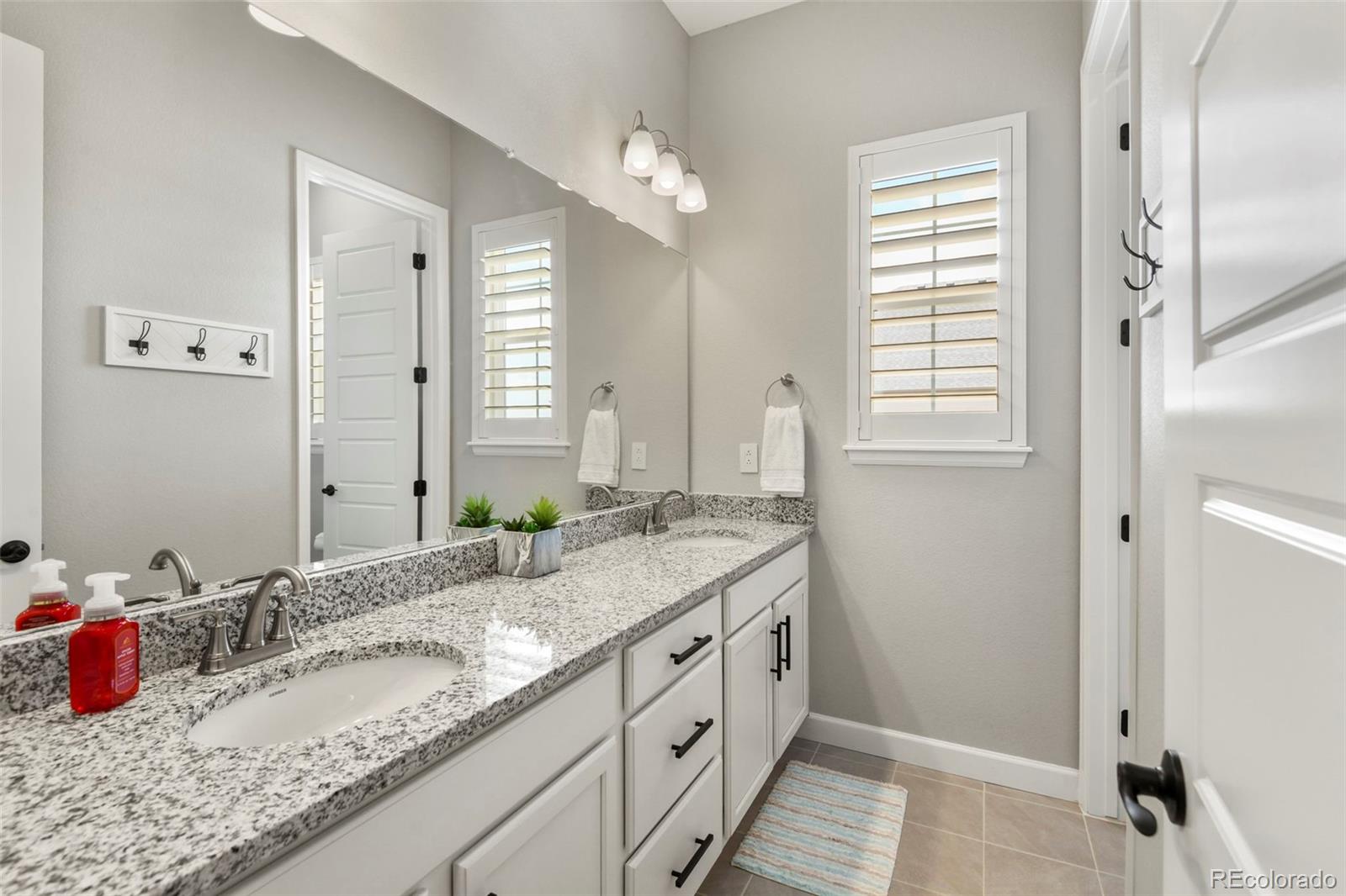 MLS Image #24 for 7000 s white crow way,aurora, Colorado
