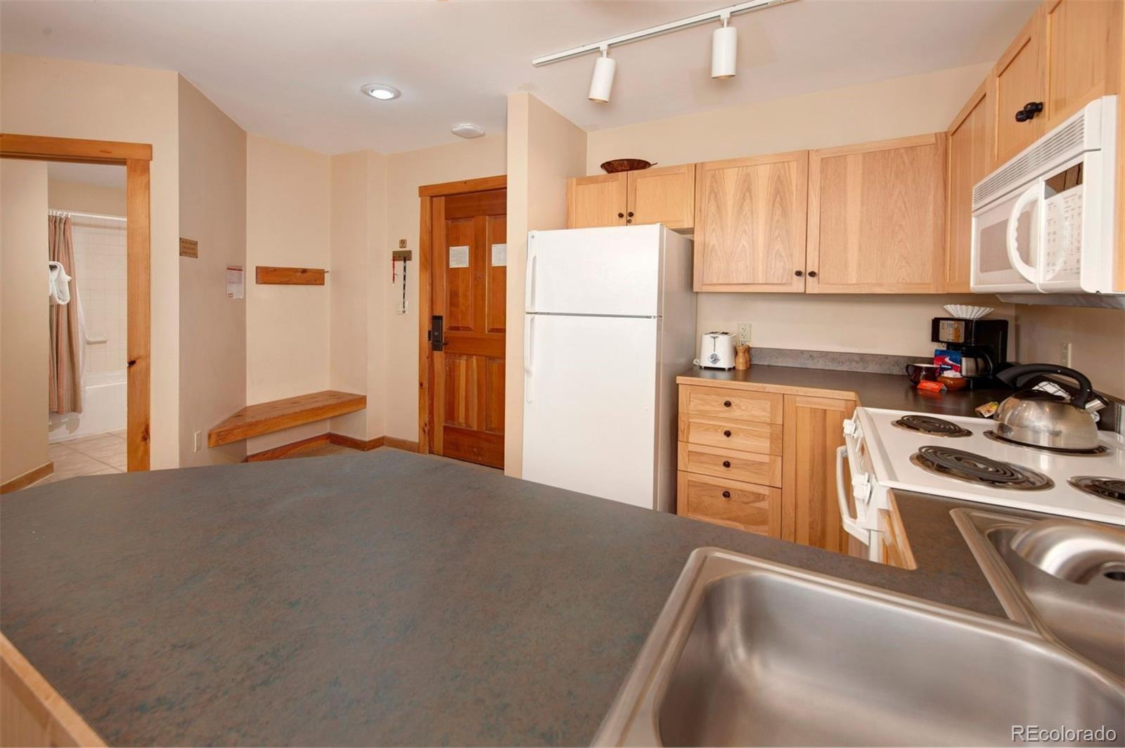 MLS Image #7 for 100  dercum square,keystone, Colorado