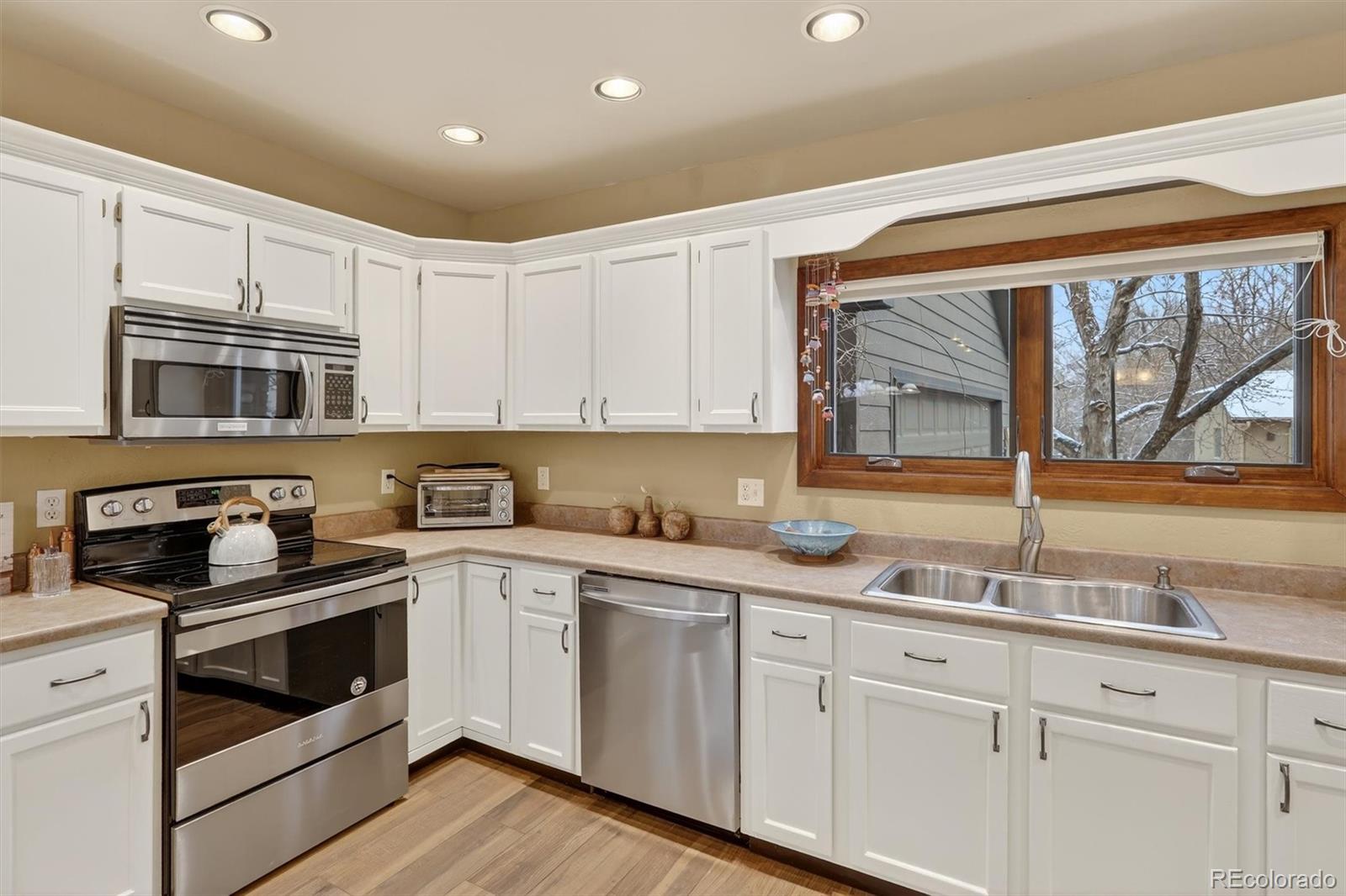 MLS Image #4 for 12421 w 9th place,golden, Colorado