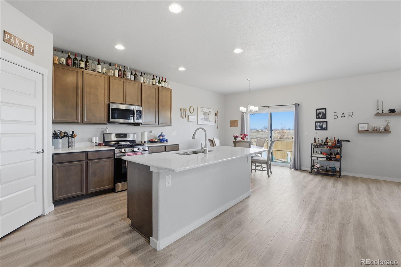 MLS Image #4 for 168  chipeta way,lochbuie, Colorado