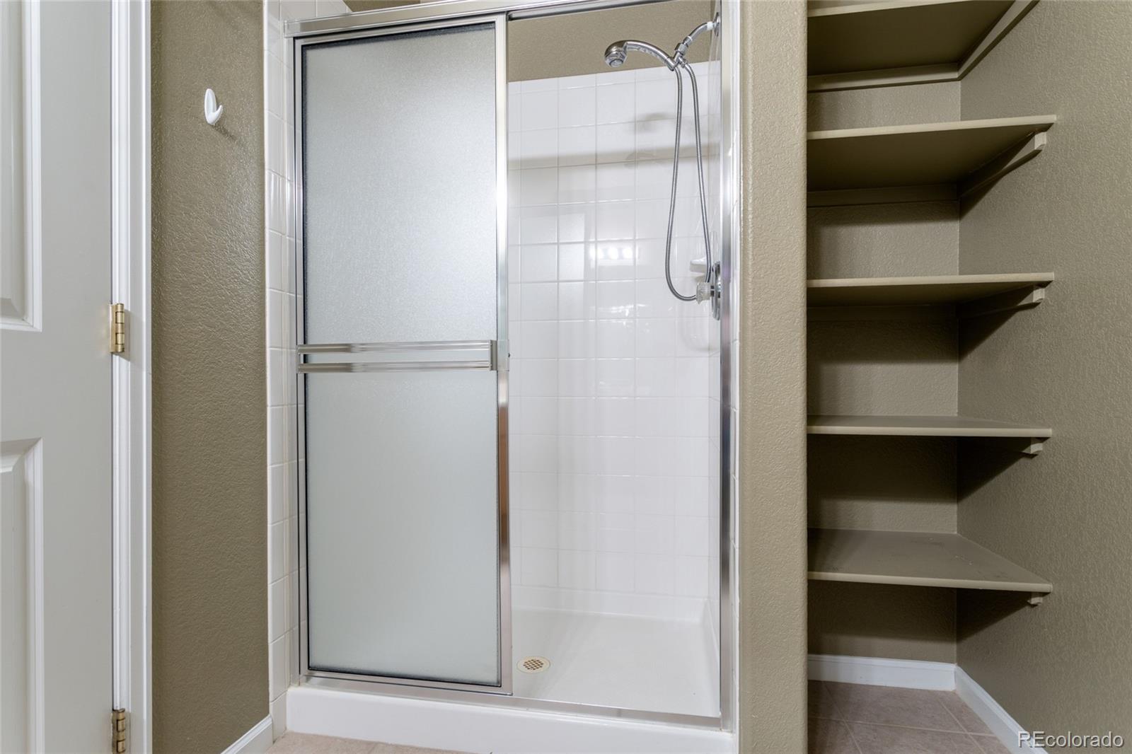 MLS Image #17 for 8369 s independence circle,littleton, Colorado