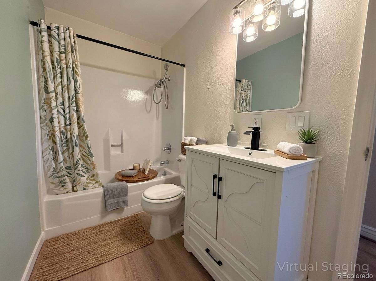 MLS Image #12 for 10722 e exposition avenue,aurora, Colorado