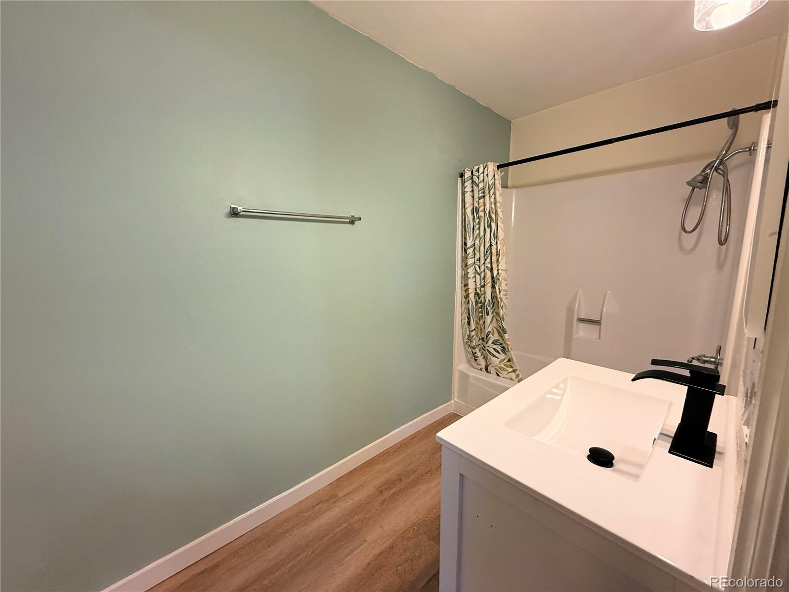 MLS Image #13 for 10722 e exposition avenue,aurora, Colorado