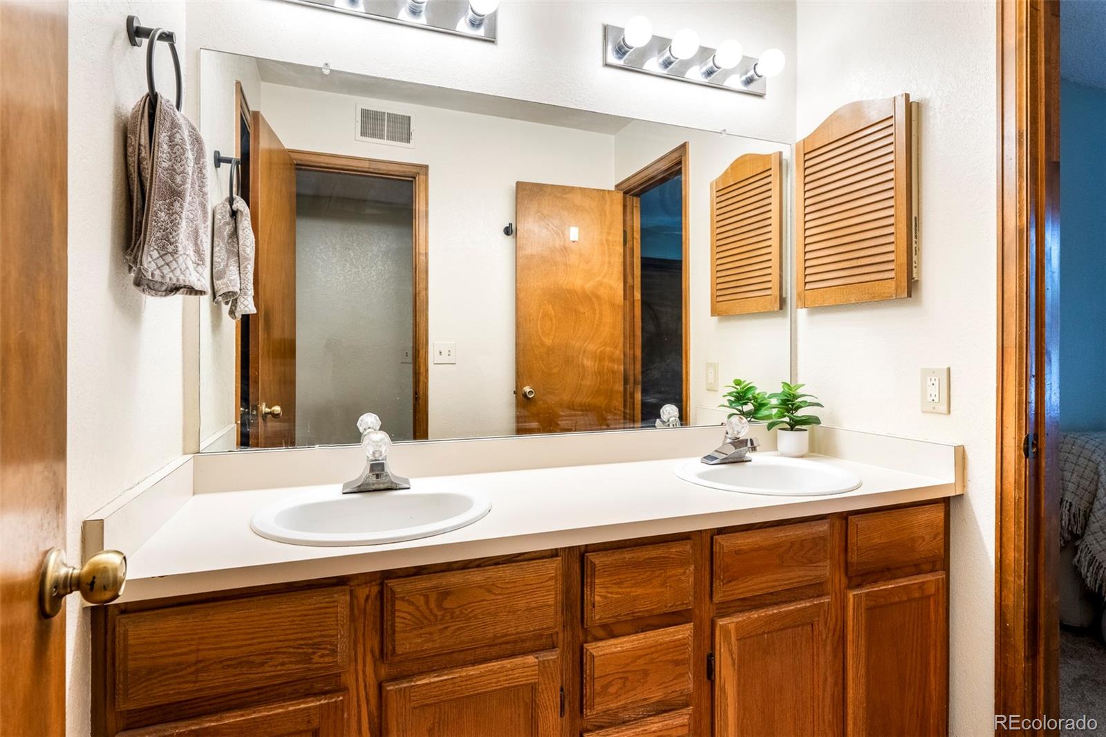 MLS Image #12 for 995 s miller street 101,lakewood, Colorado
