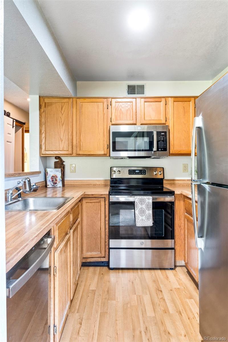 MLS Image #9 for 995 s miller street 101,lakewood, Colorado