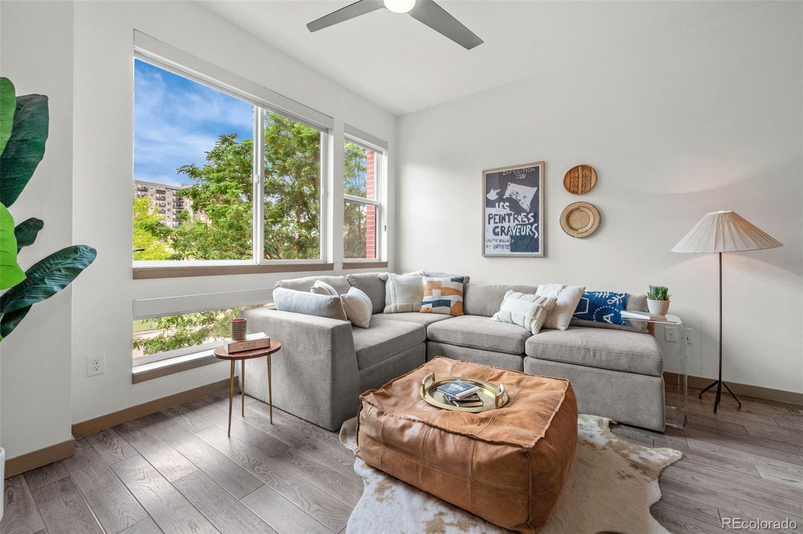 MLS Image #13 for 2200  tremont place 5,denver, Colorado