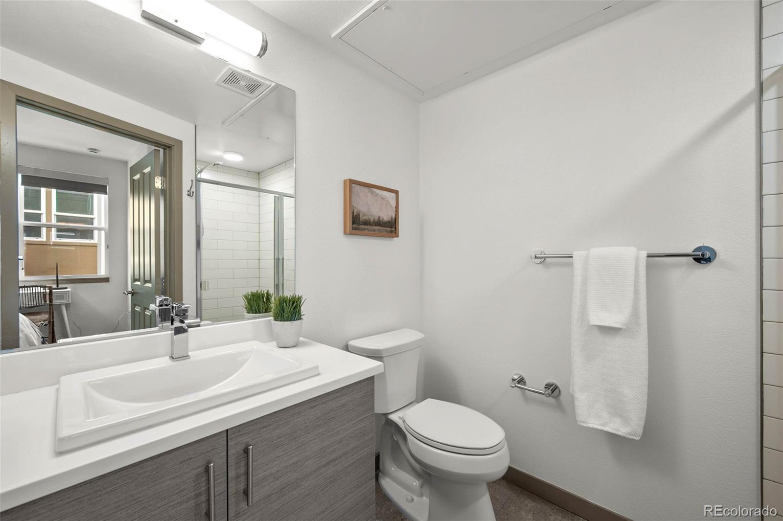 MLS Image #19 for 2200  tremont place 5,denver, Colorado