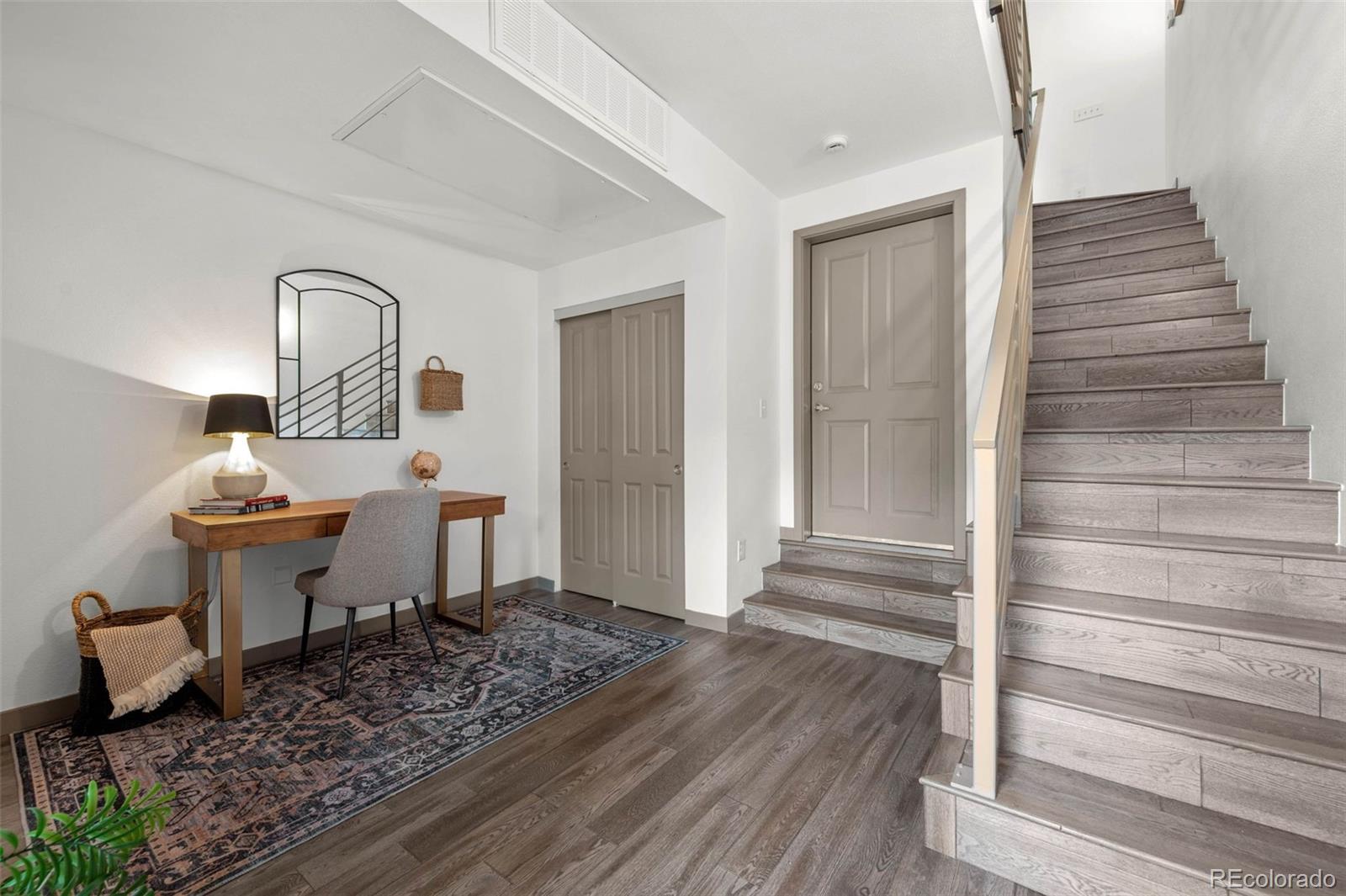 MLS Image #4 for 2200  tremont place 5,denver, Colorado