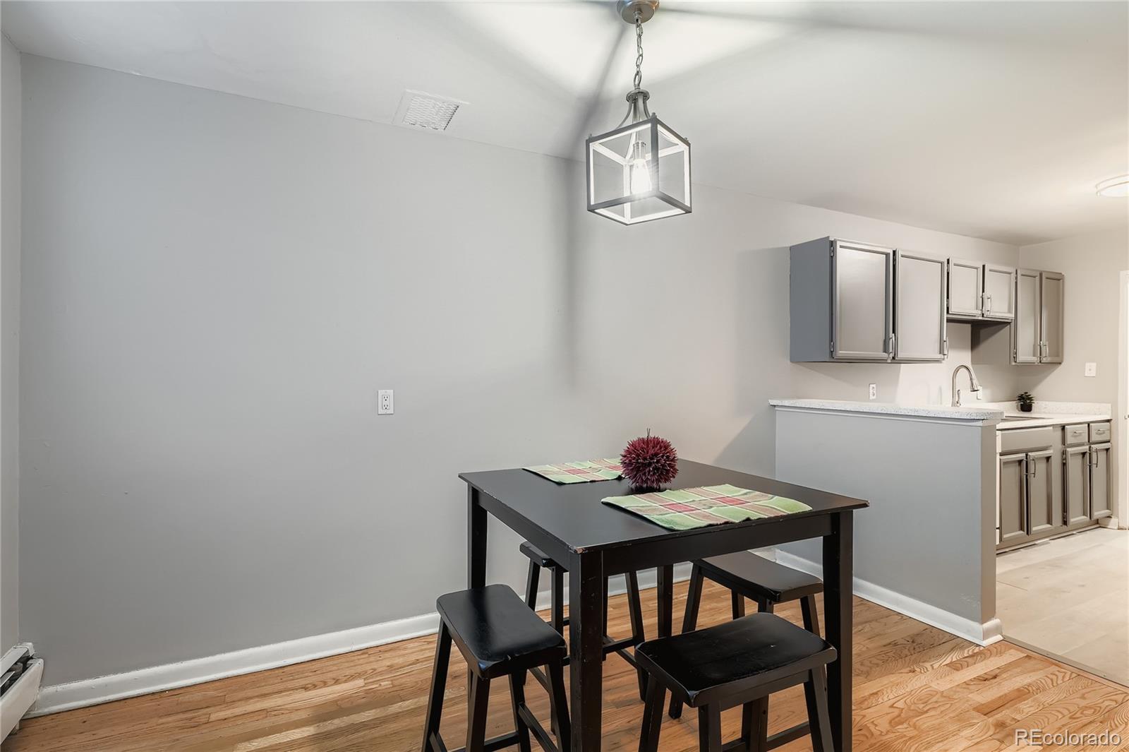 MLS Image #13 for 1375 n williams street 105,denver, Colorado