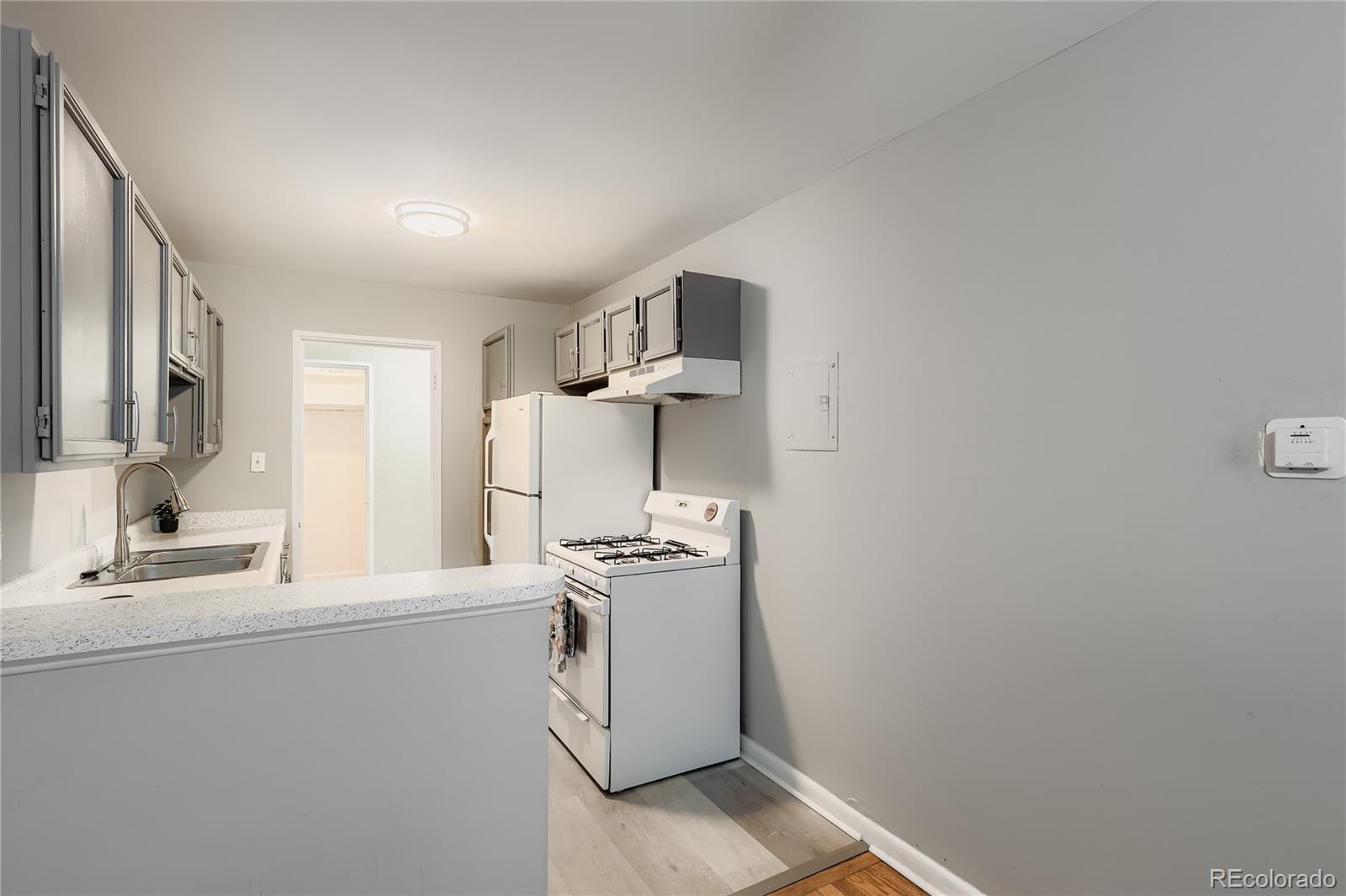 MLS Image #8 for 1375 n williams street 105,denver, Colorado