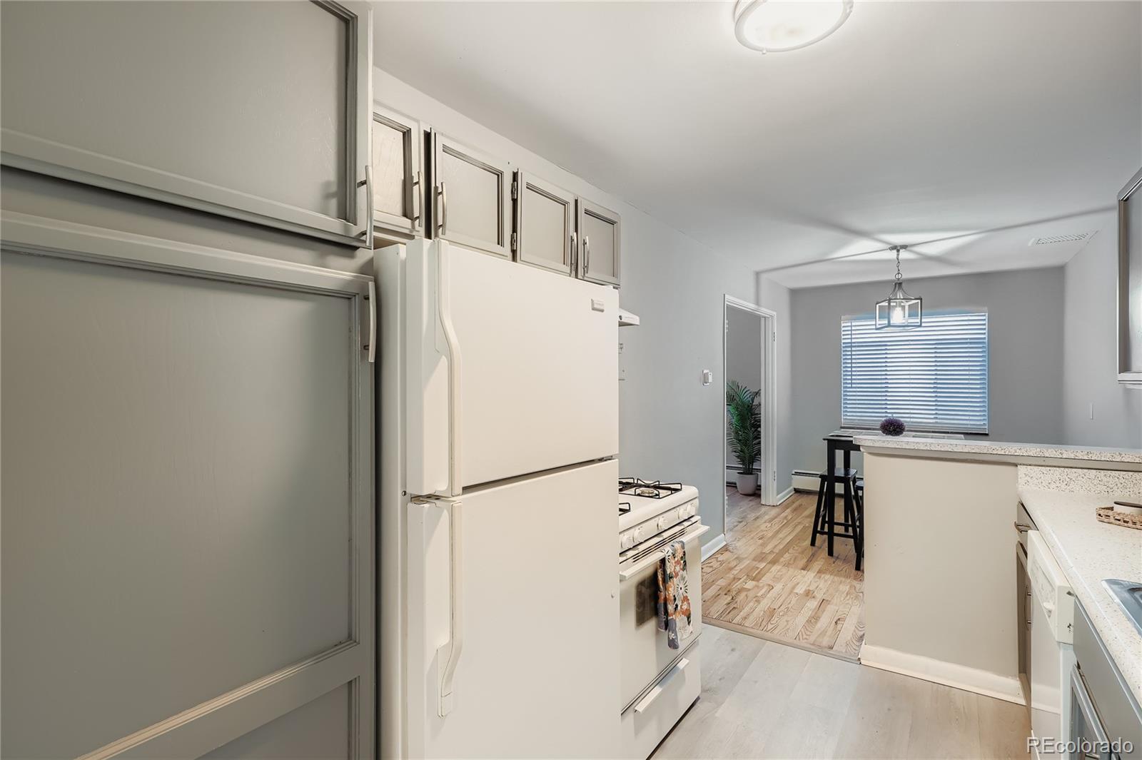 MLS Image #9 for 1375 n williams street 105,denver, Colorado