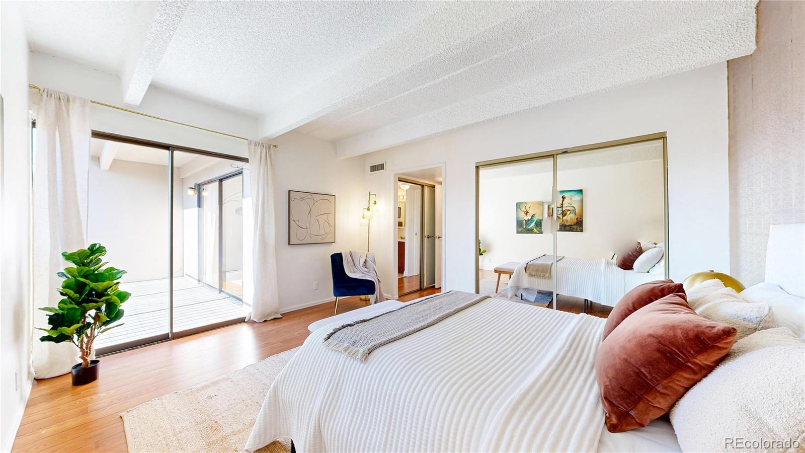 MLS Image #13 for 1433 n williams street 602,denver, Colorado