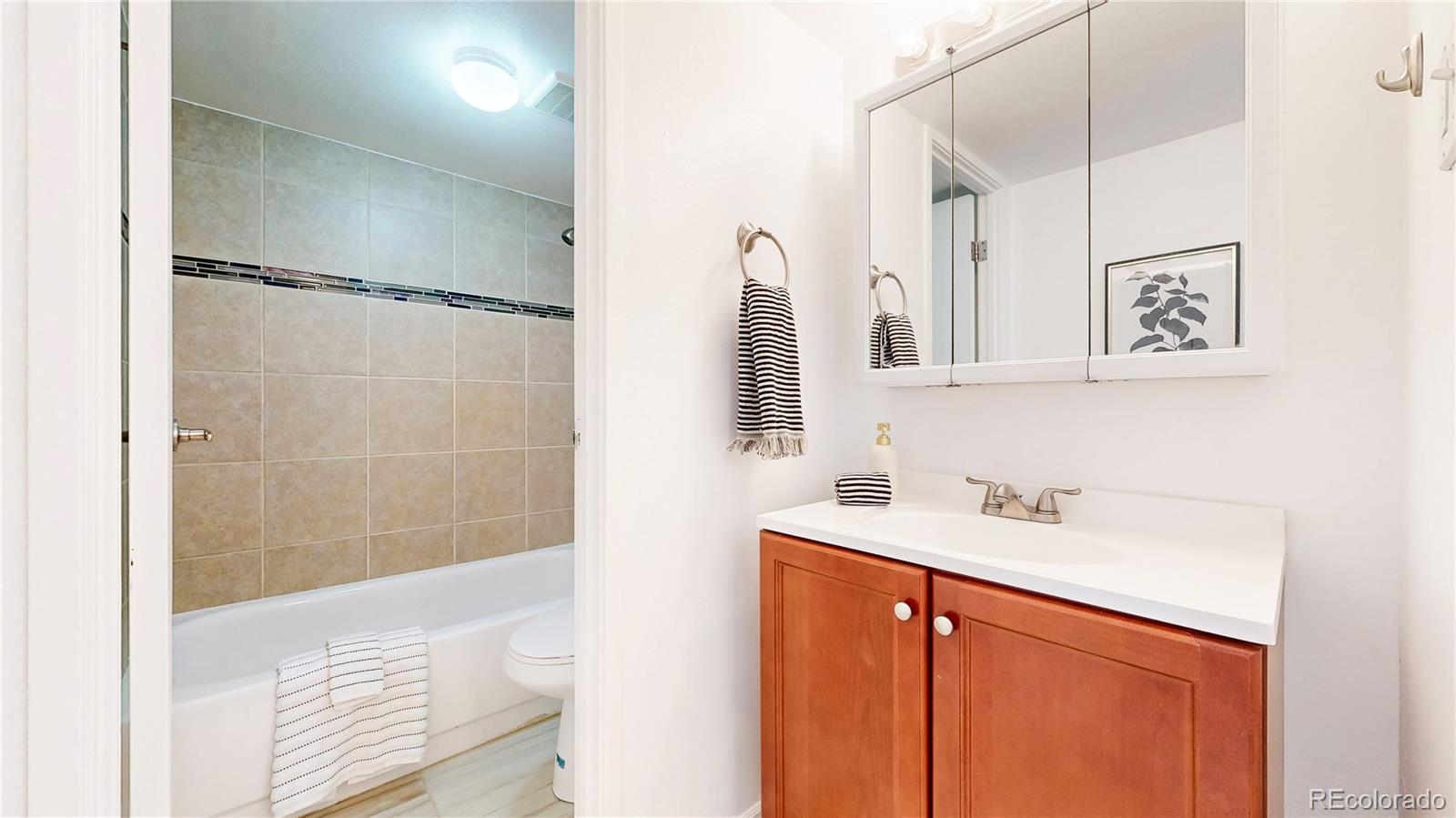 MLS Image #19 for 1433 n williams street 602,denver, Colorado