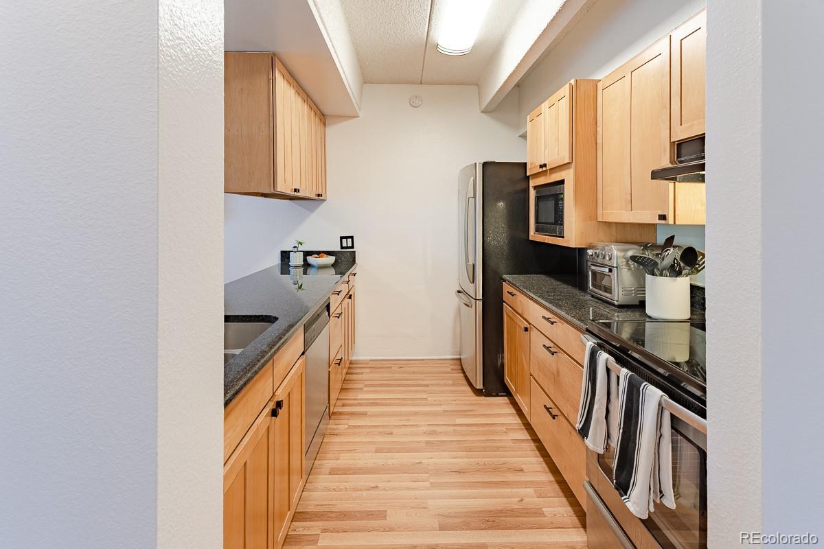 MLS Image #3 for 777 n washington street 508,denver, Colorado