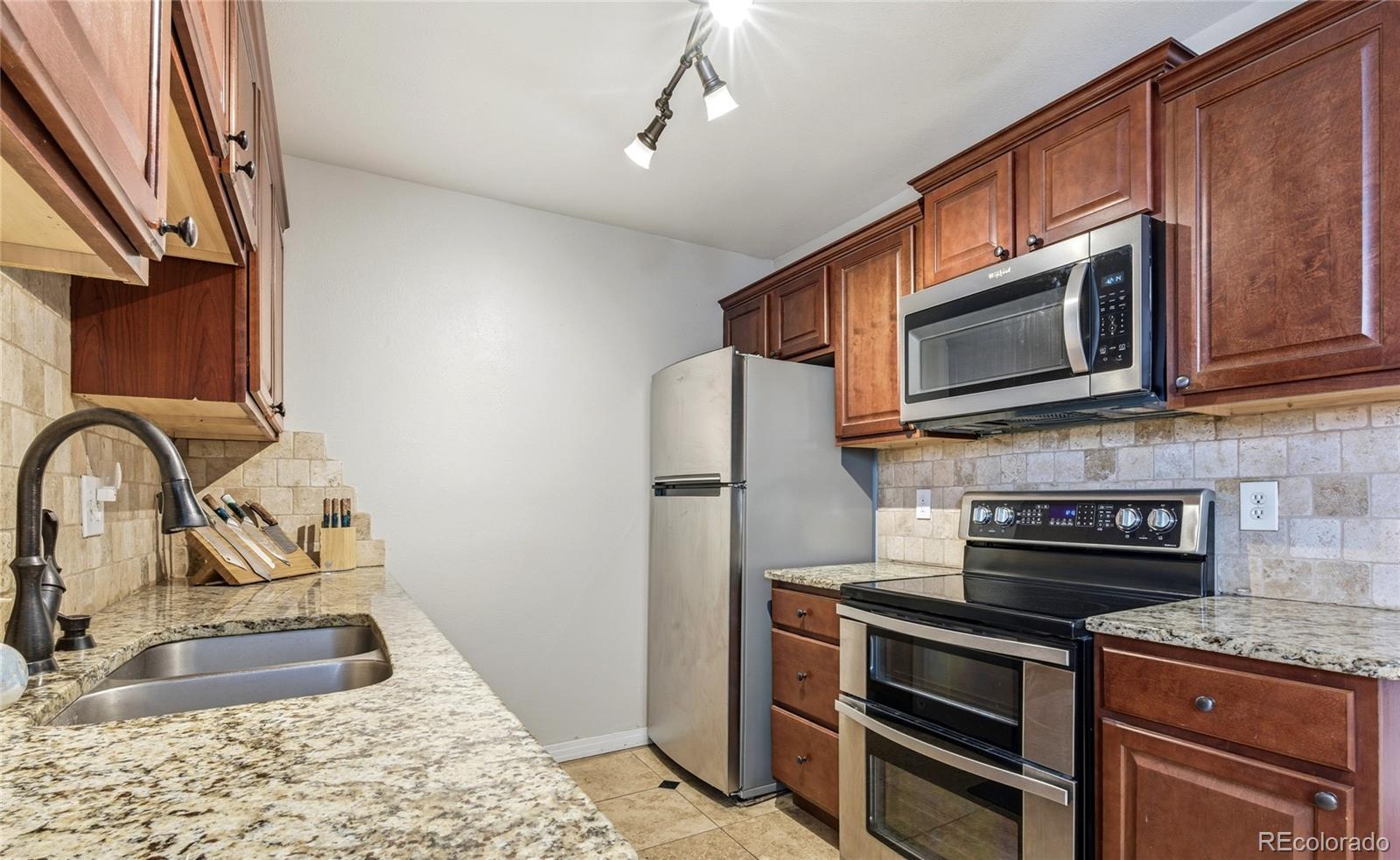 MLS Image #6 for 1474 s pierson street,denver, Colorado