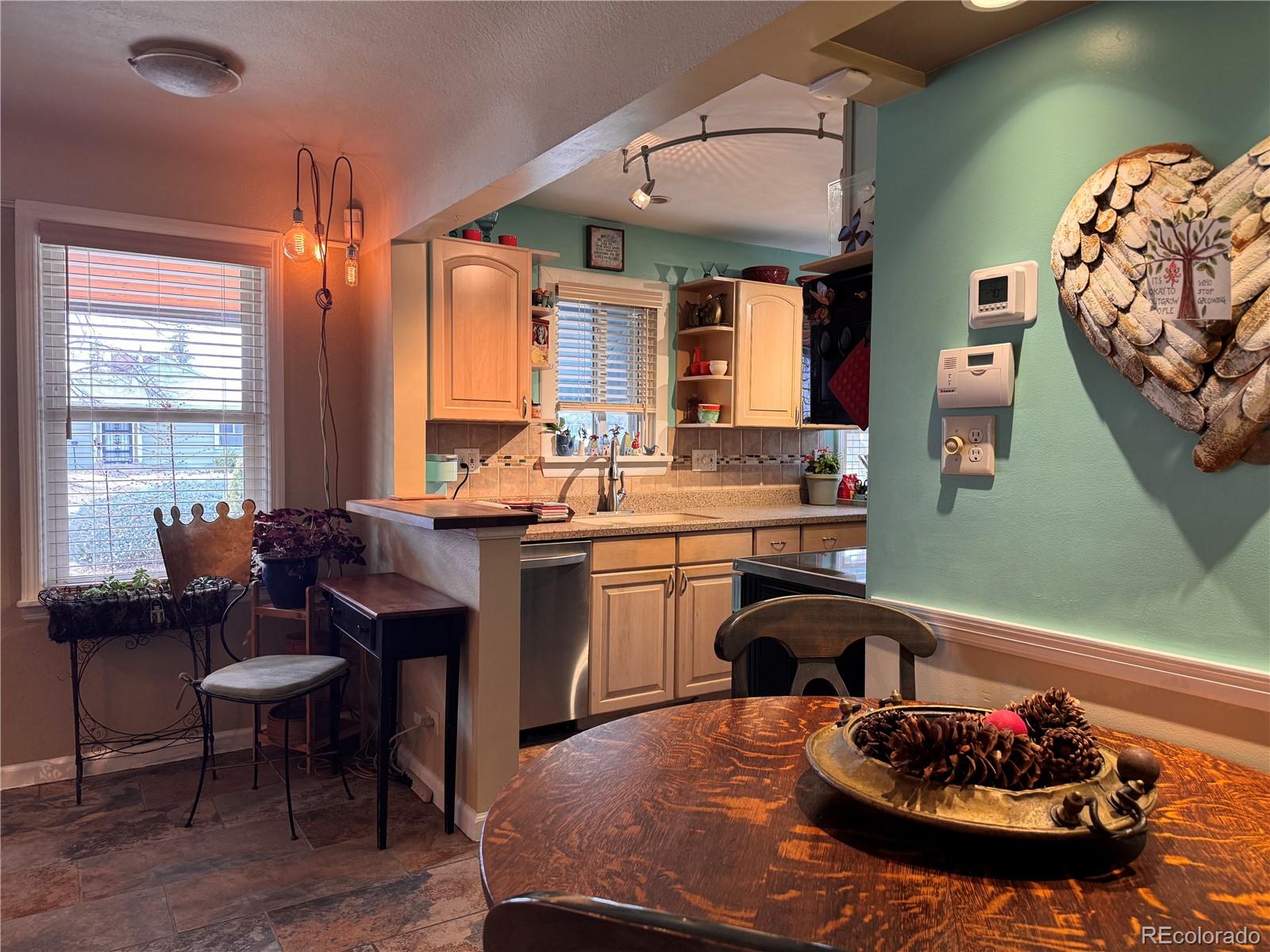 MLS Image #6 for 1258  valentia street,denver, Colorado