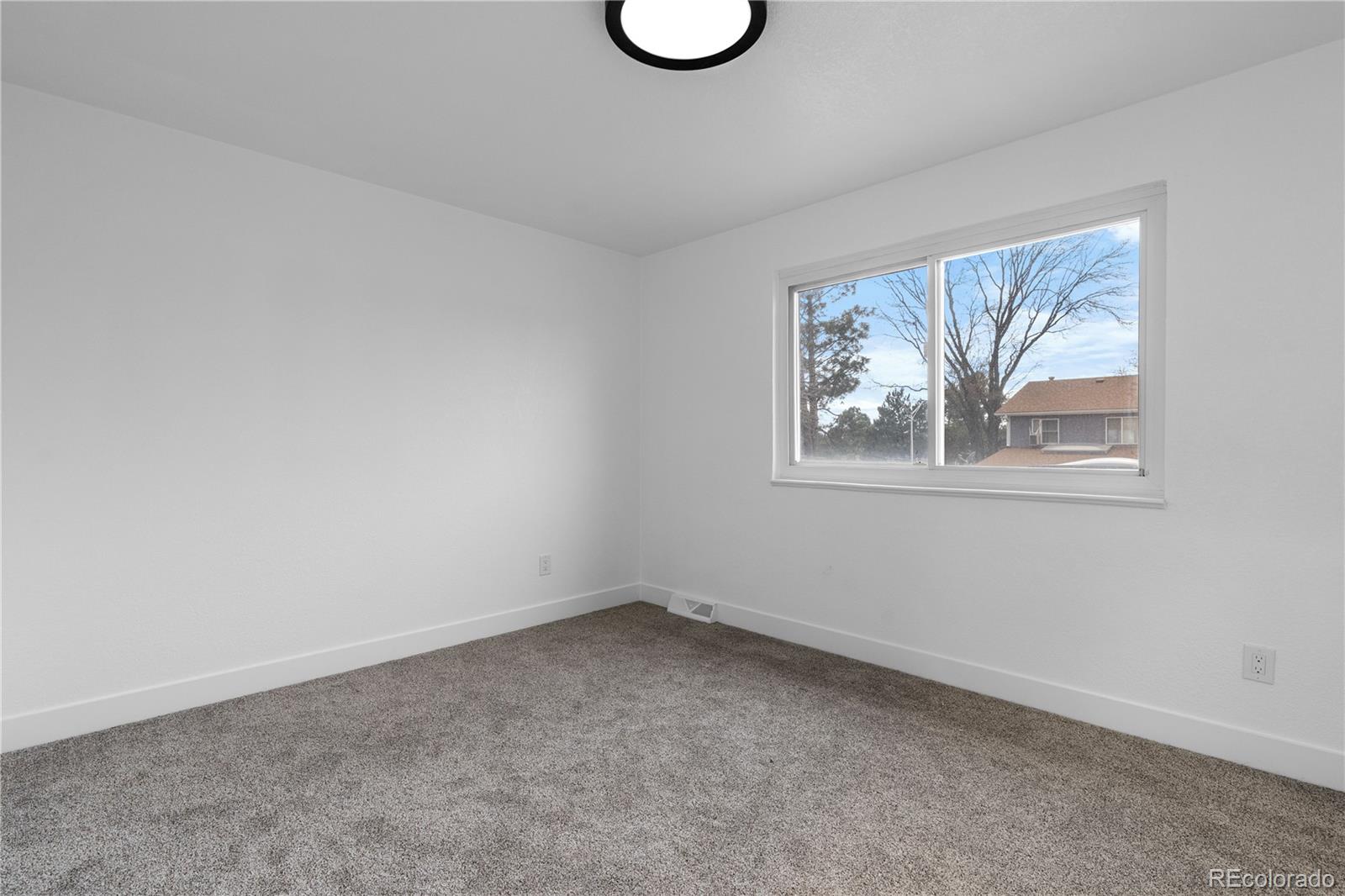 MLS Image #15 for 12054 e 3rd avenue,aurora, Colorado