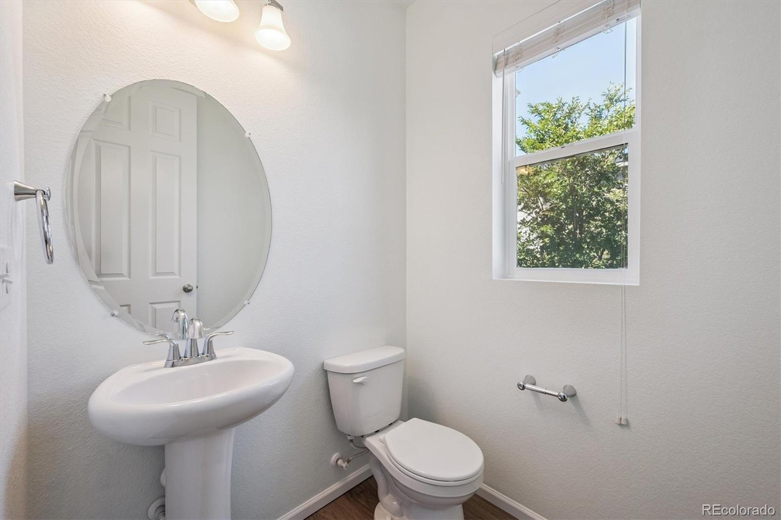 MLS Image #10 for 23627 e 5th place ,aurora, Colorado