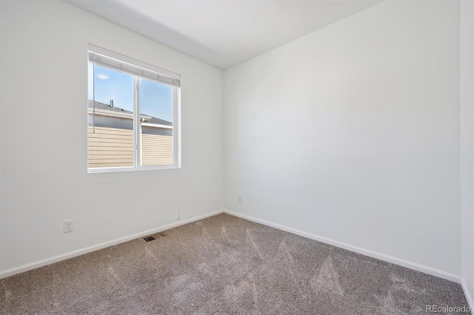 MLS Image #16 for 23627 e 5th place ,aurora, Colorado