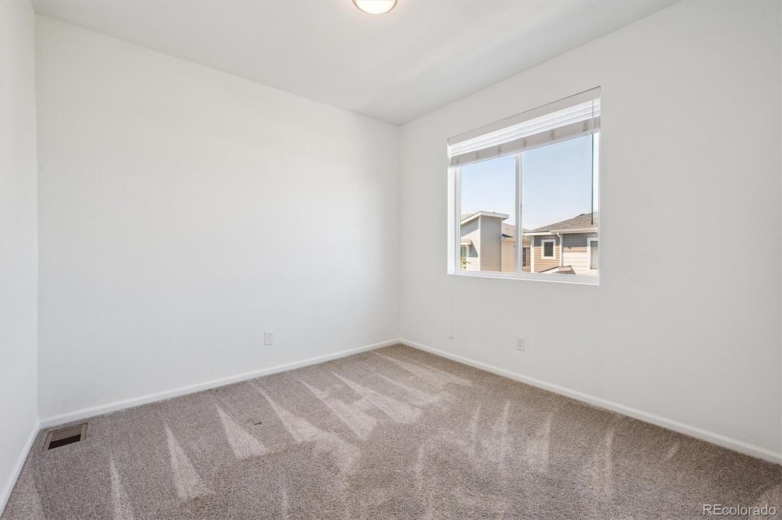 MLS Image #17 for 23627 e 5th place ,aurora, Colorado