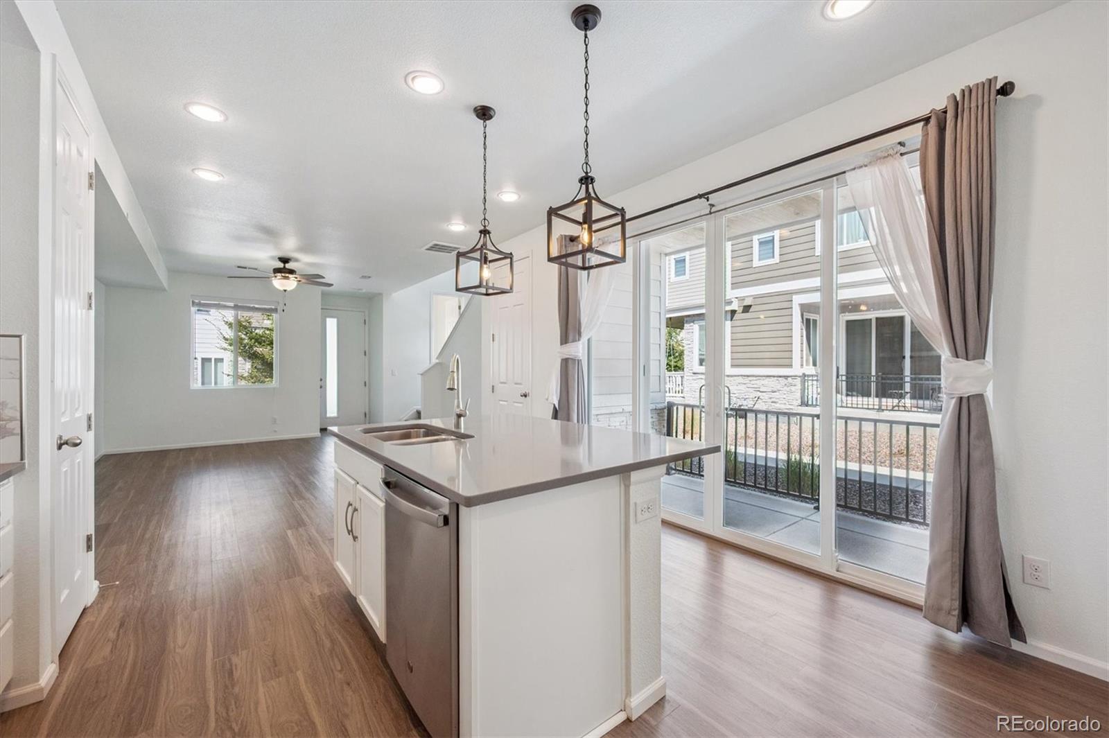 MLS Image #9 for 23627 e 5th place ,aurora, Colorado
