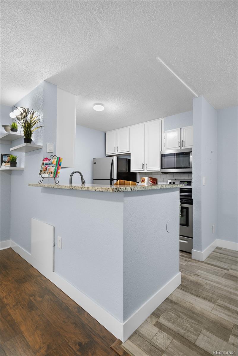 MLS Image #6 for 2281 s vaughn way,aurora, Colorado