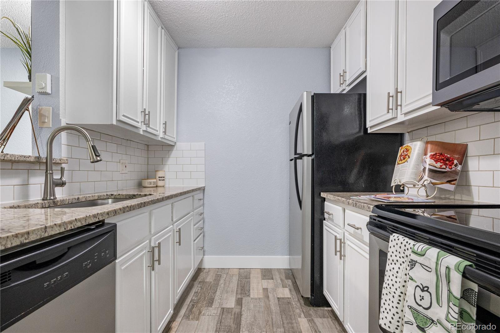 MLS Image #7 for 2281 s vaughn way,aurora, Colorado