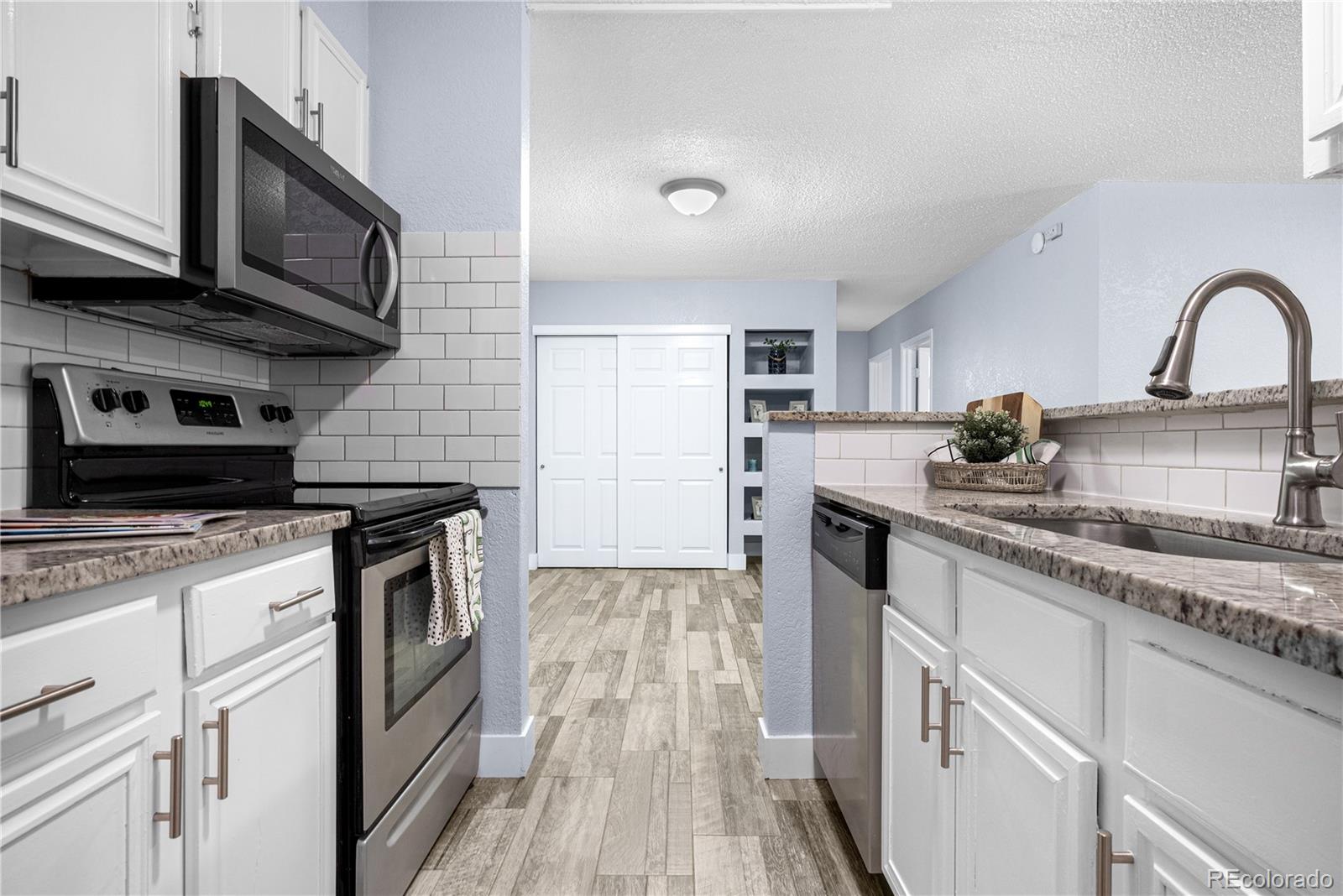 MLS Image #8 for 2281 s vaughn way,aurora, Colorado