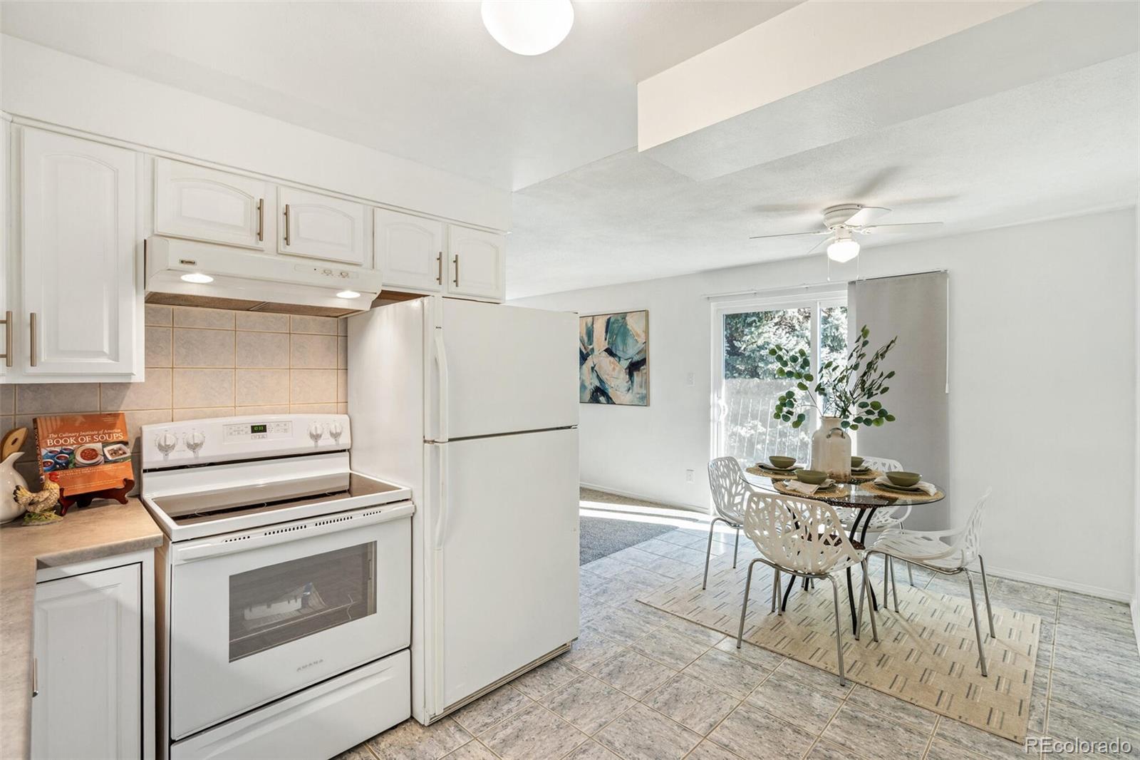 MLS Image #9 for 8870 w jewell avenue,lakewood, Colorado