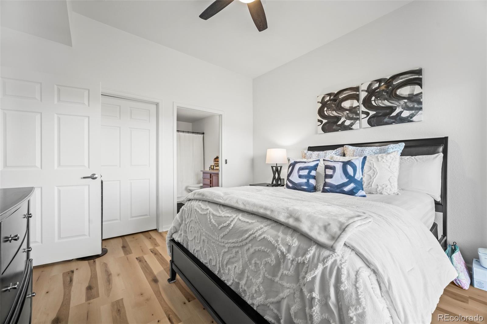 MLS Image #15 for 15475  andrews drive,denver, Colorado
