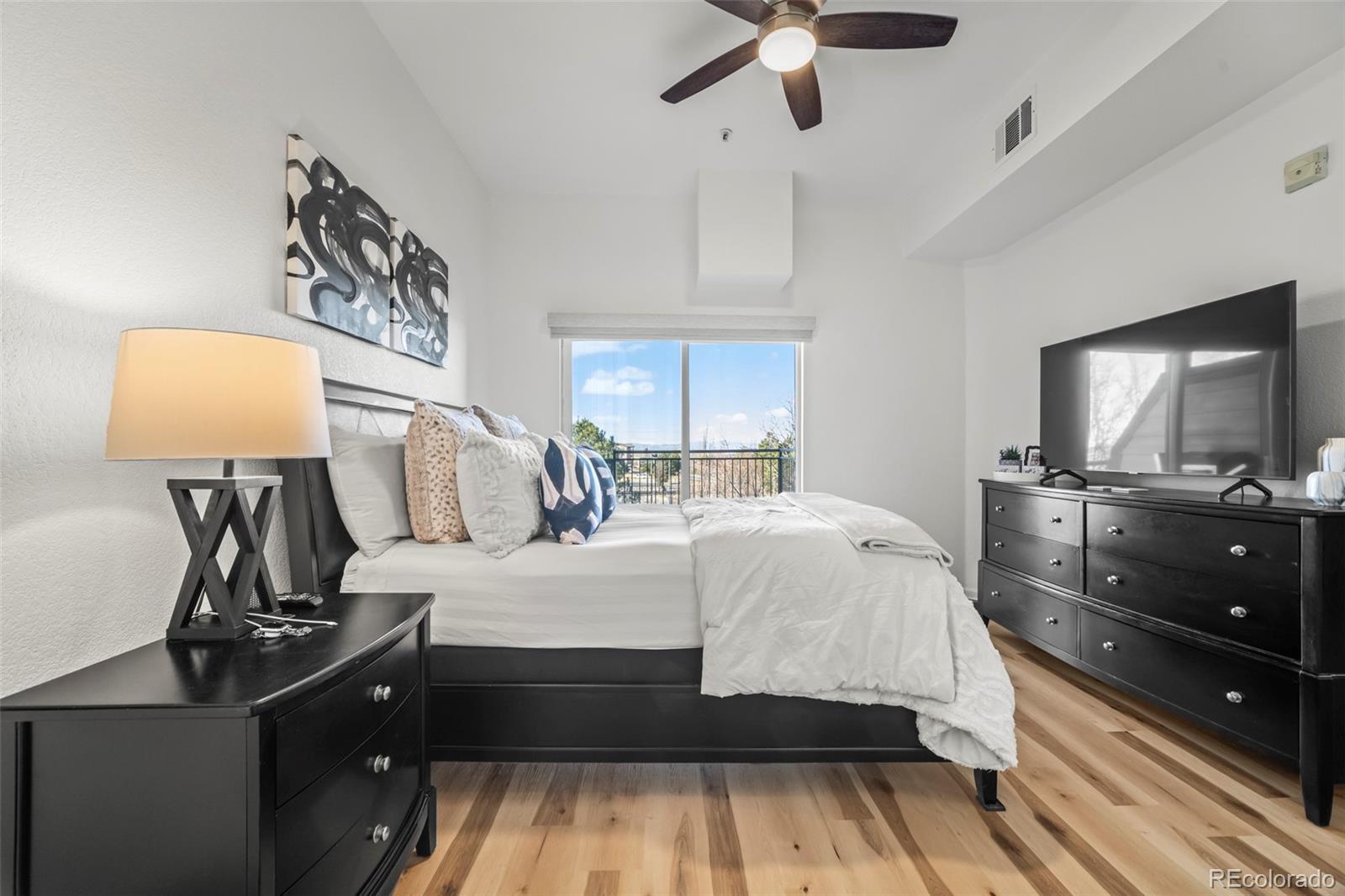MLS Image #16 for 15475  andrews drive,denver, Colorado